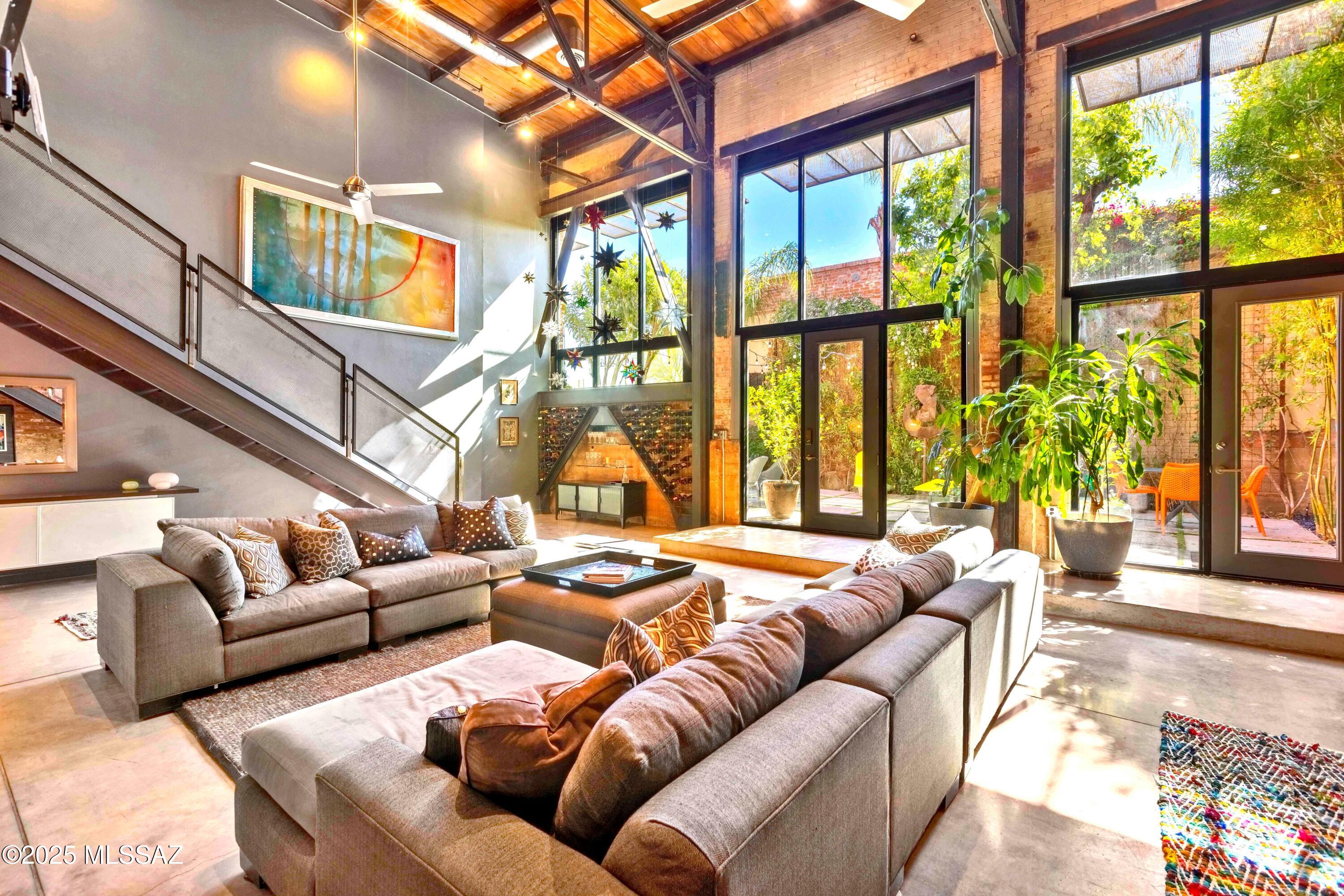 1001 E 17Th Street Unit: 122