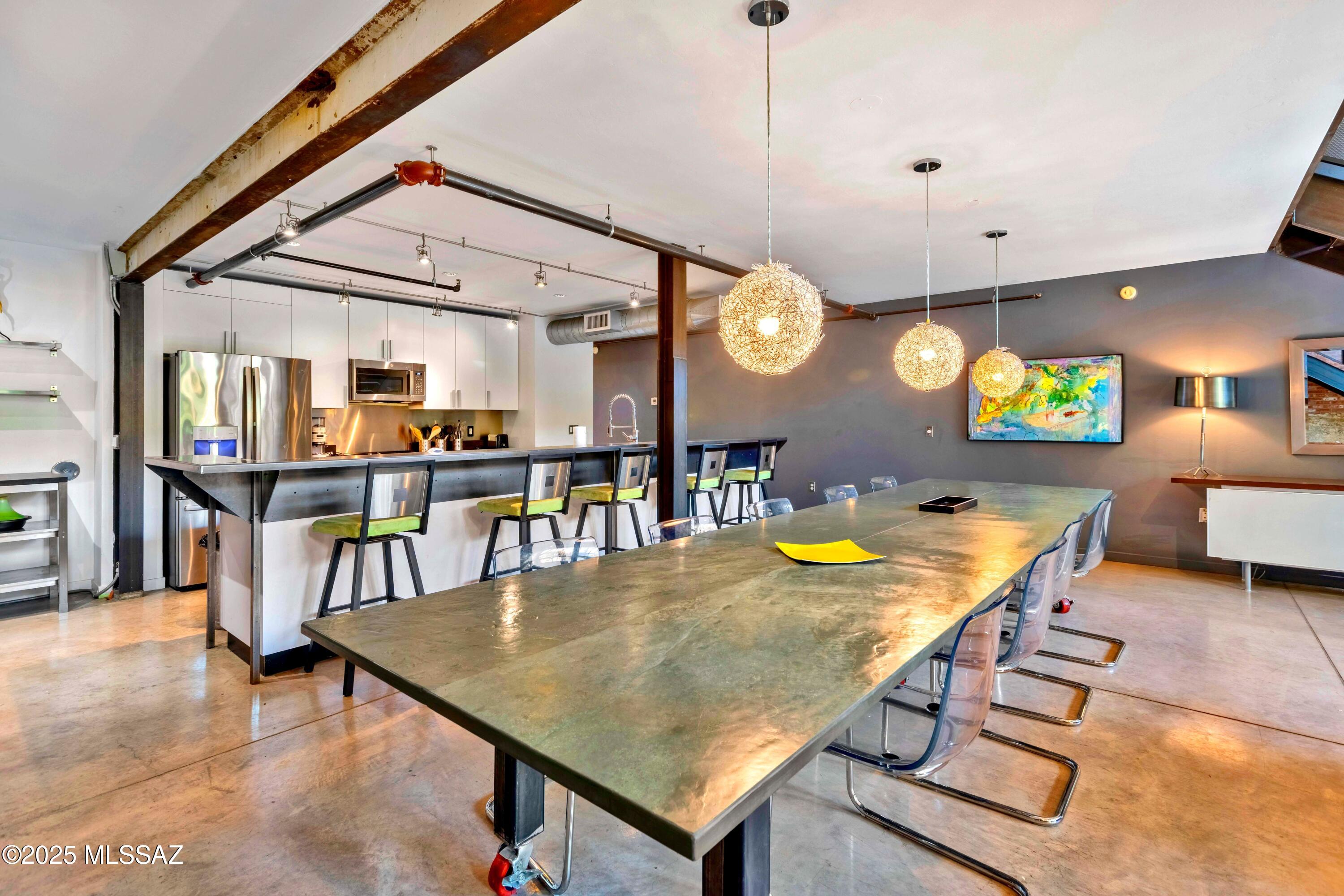 1001 E 17Th Street Unit: 122