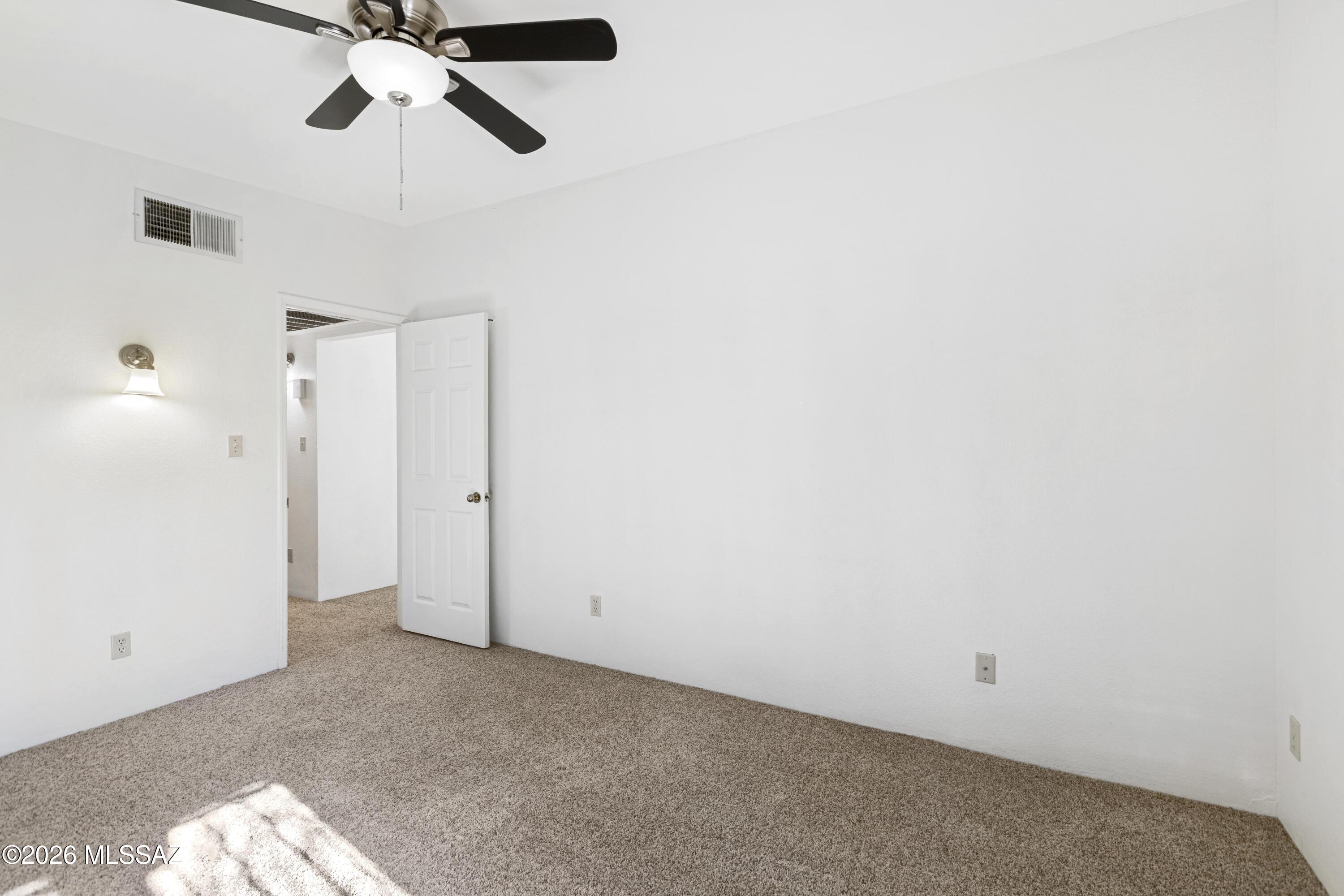 5500 N Valley View Road 101