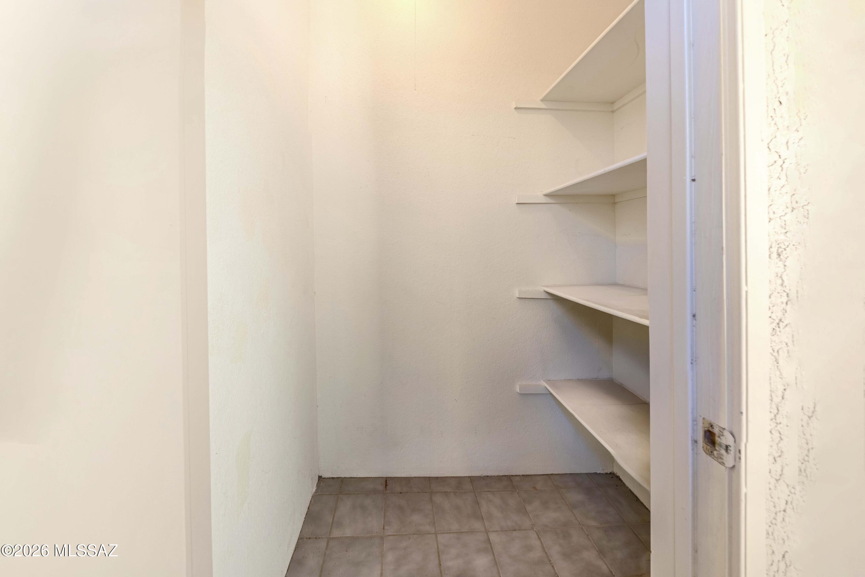 5500 N Valley View Road 101