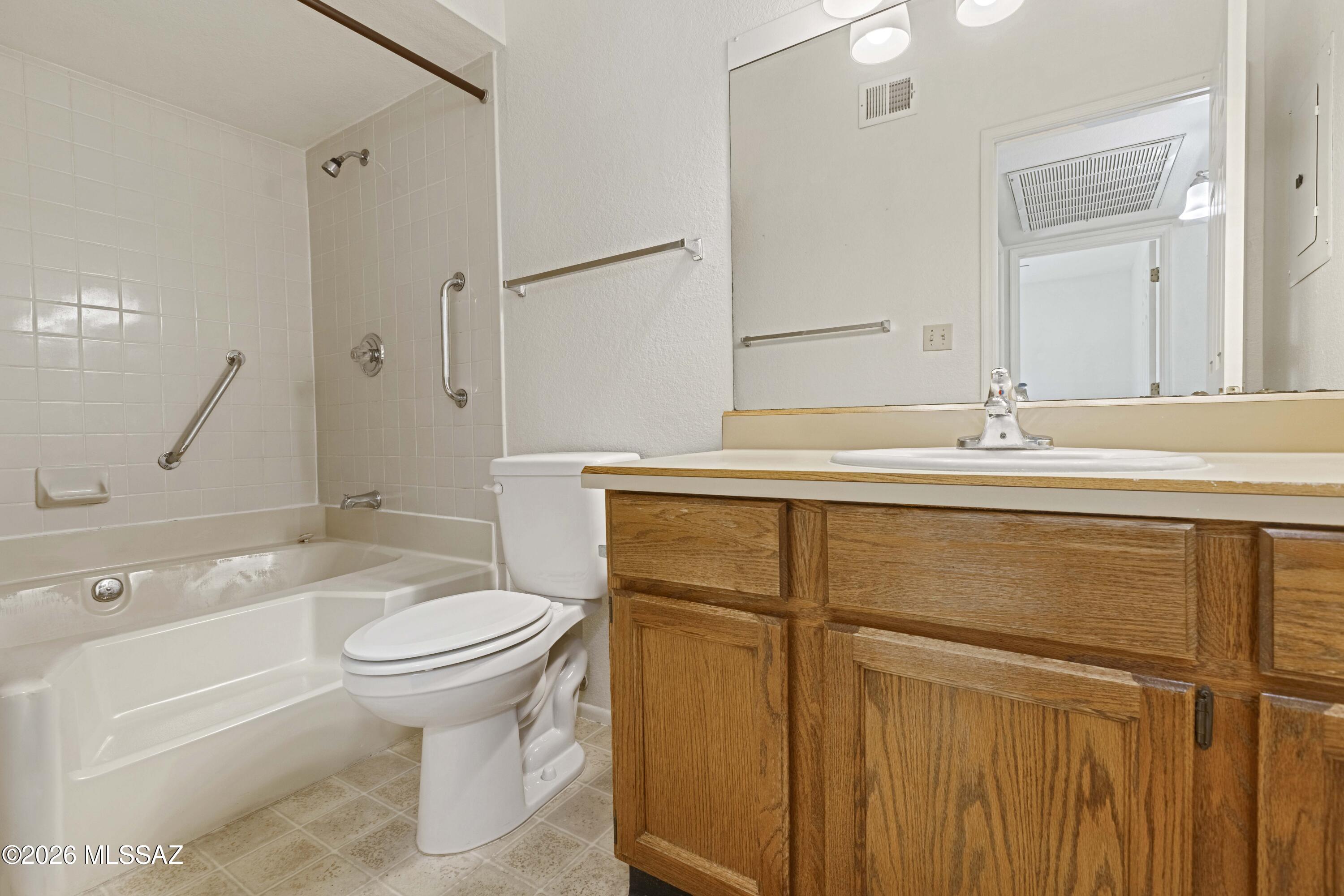 5500 N Valley View Road 101