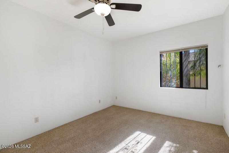 5500 N Valley View Road 101