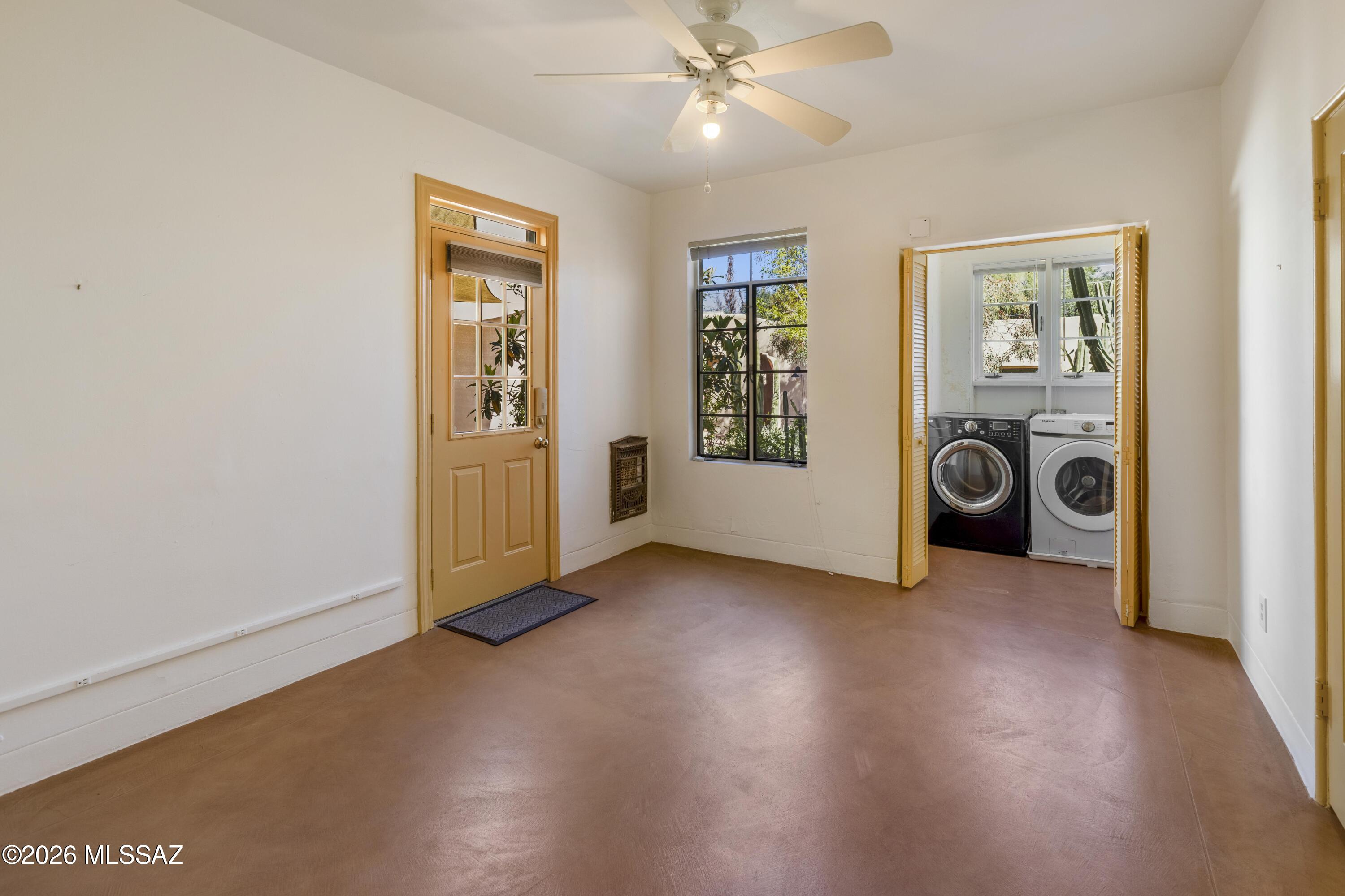 1925-1931 E Lee Street