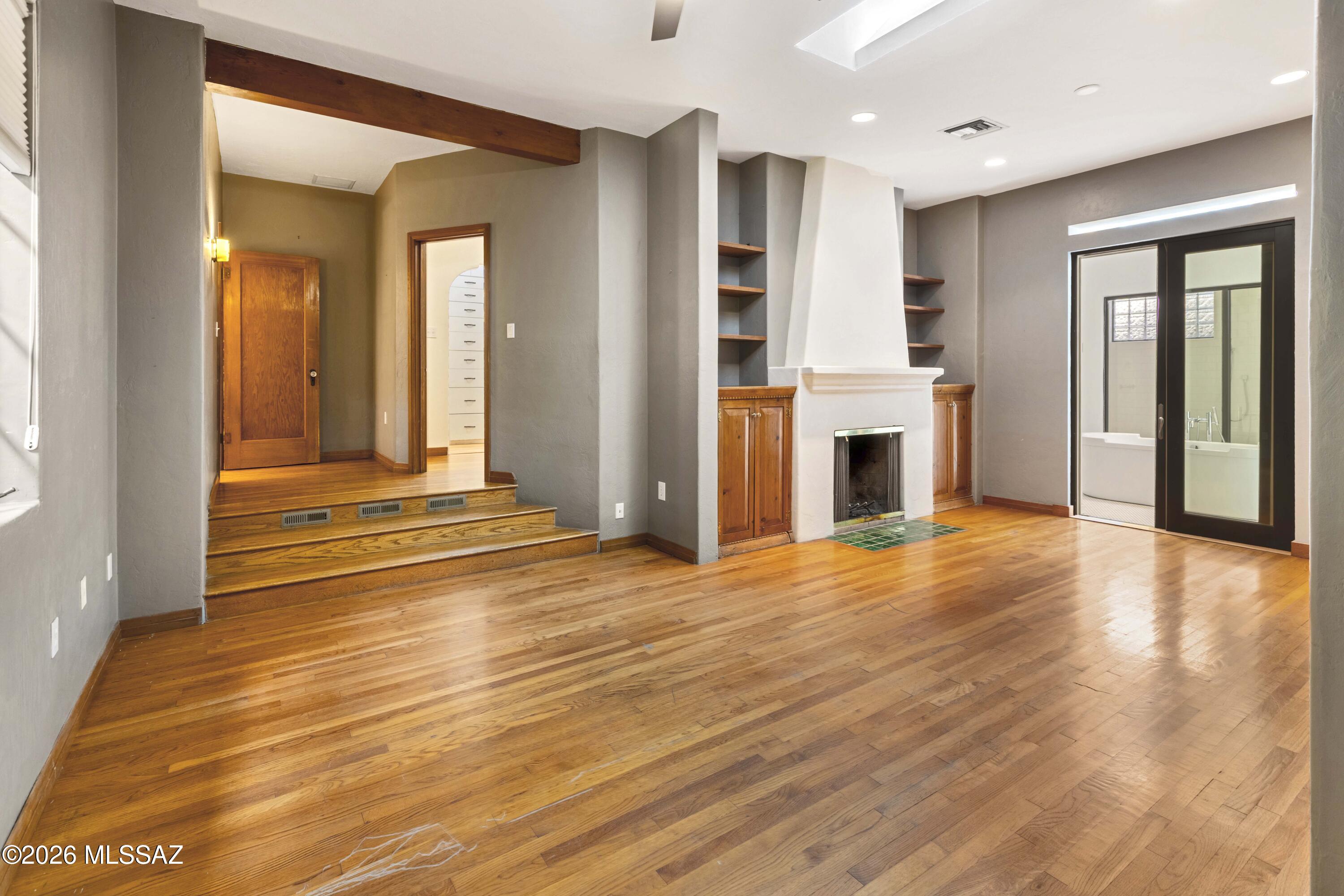 1925-1931 E Lee Street