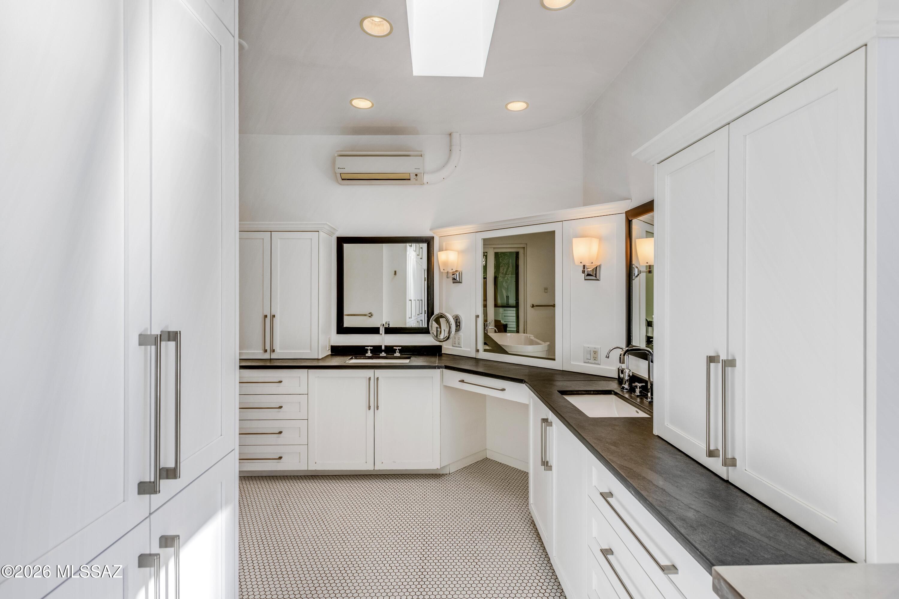 1925-1931 E Lee Street