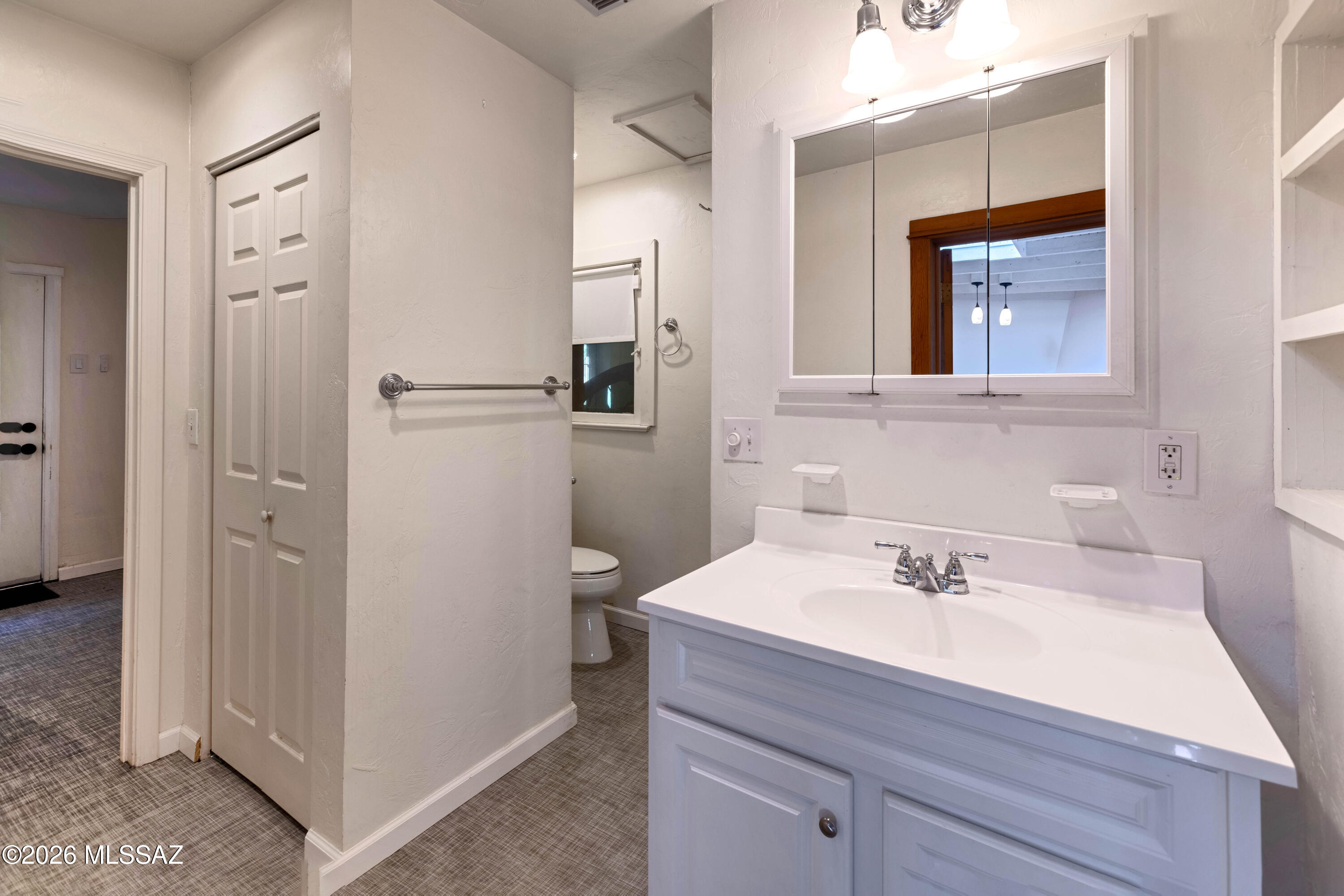 1925-1931 E Lee Street