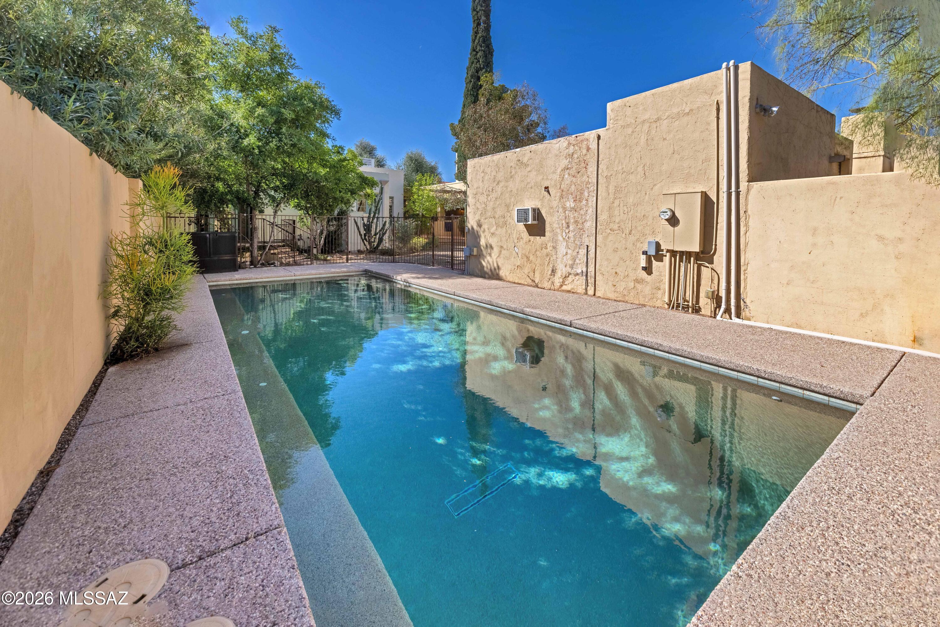 1925-1931 E Lee Street