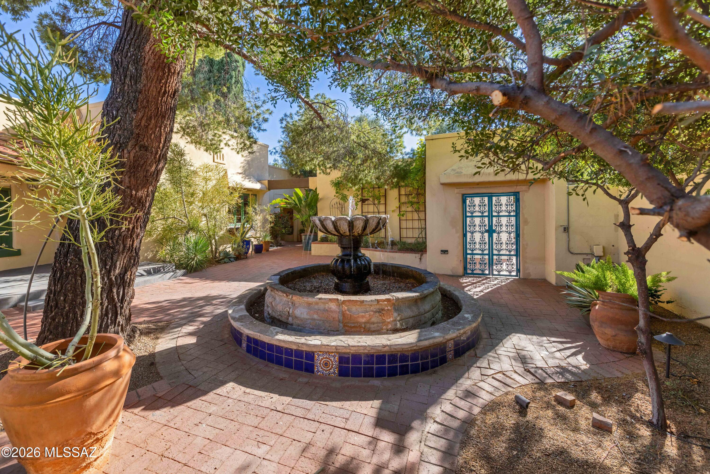 1925-1931 E Lee Street