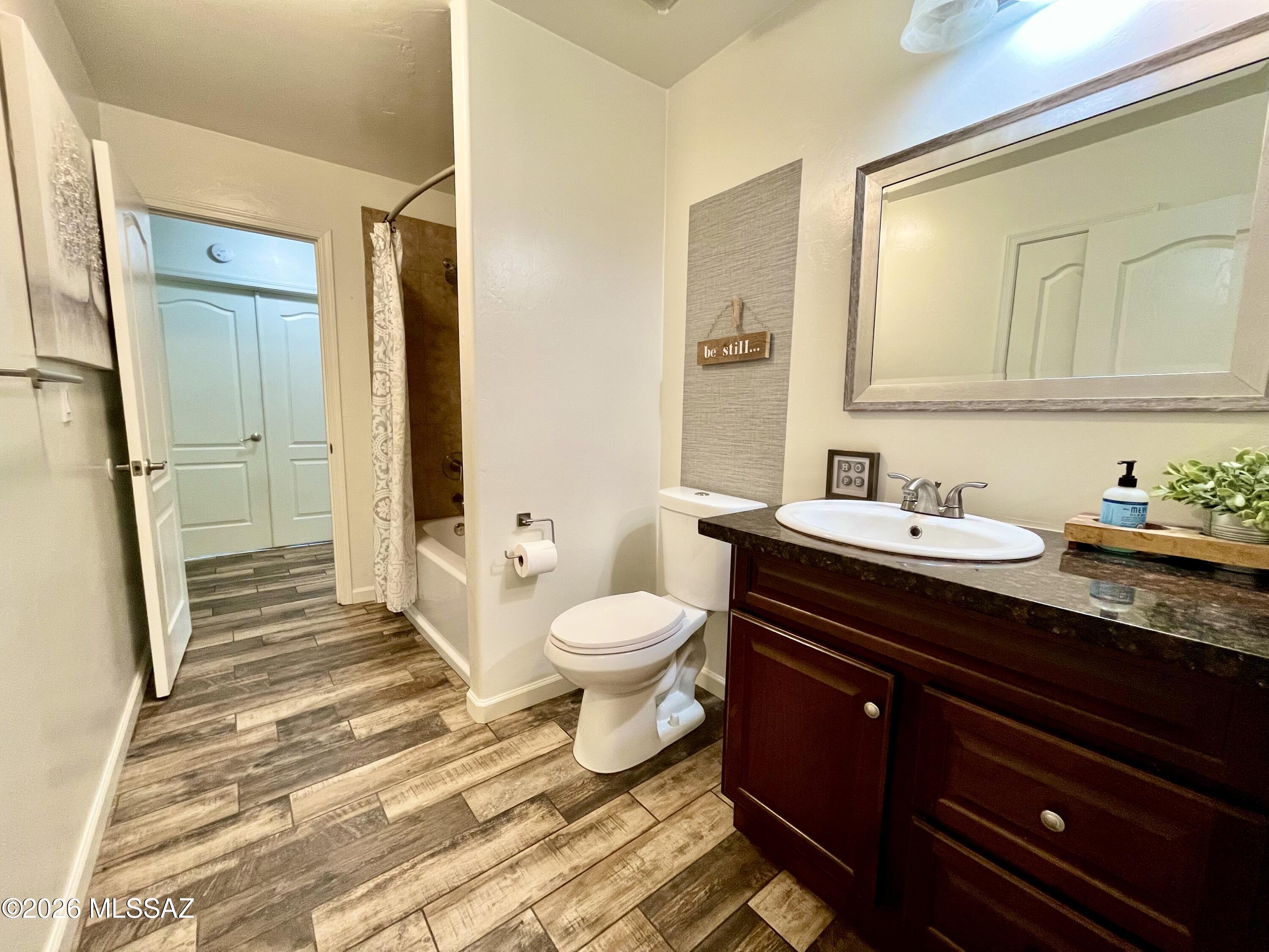 8869 N Misty Brook Drive