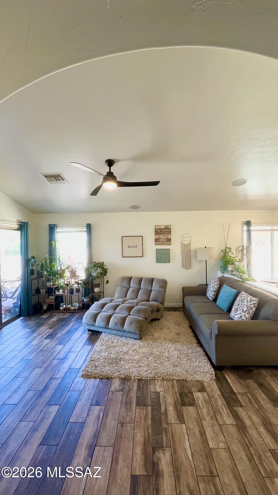 8869 N Misty Brook Drive