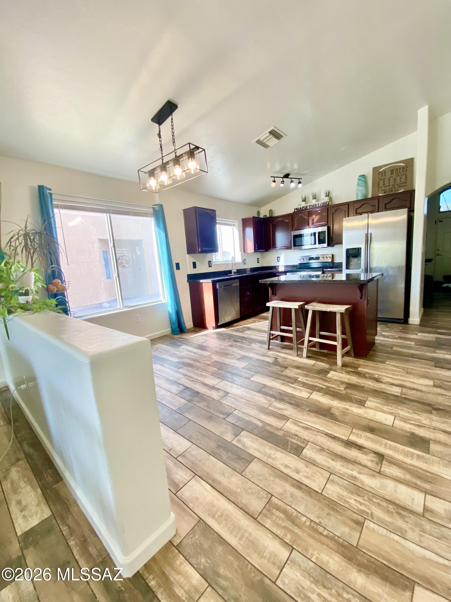 8869 N Misty Brook Drive