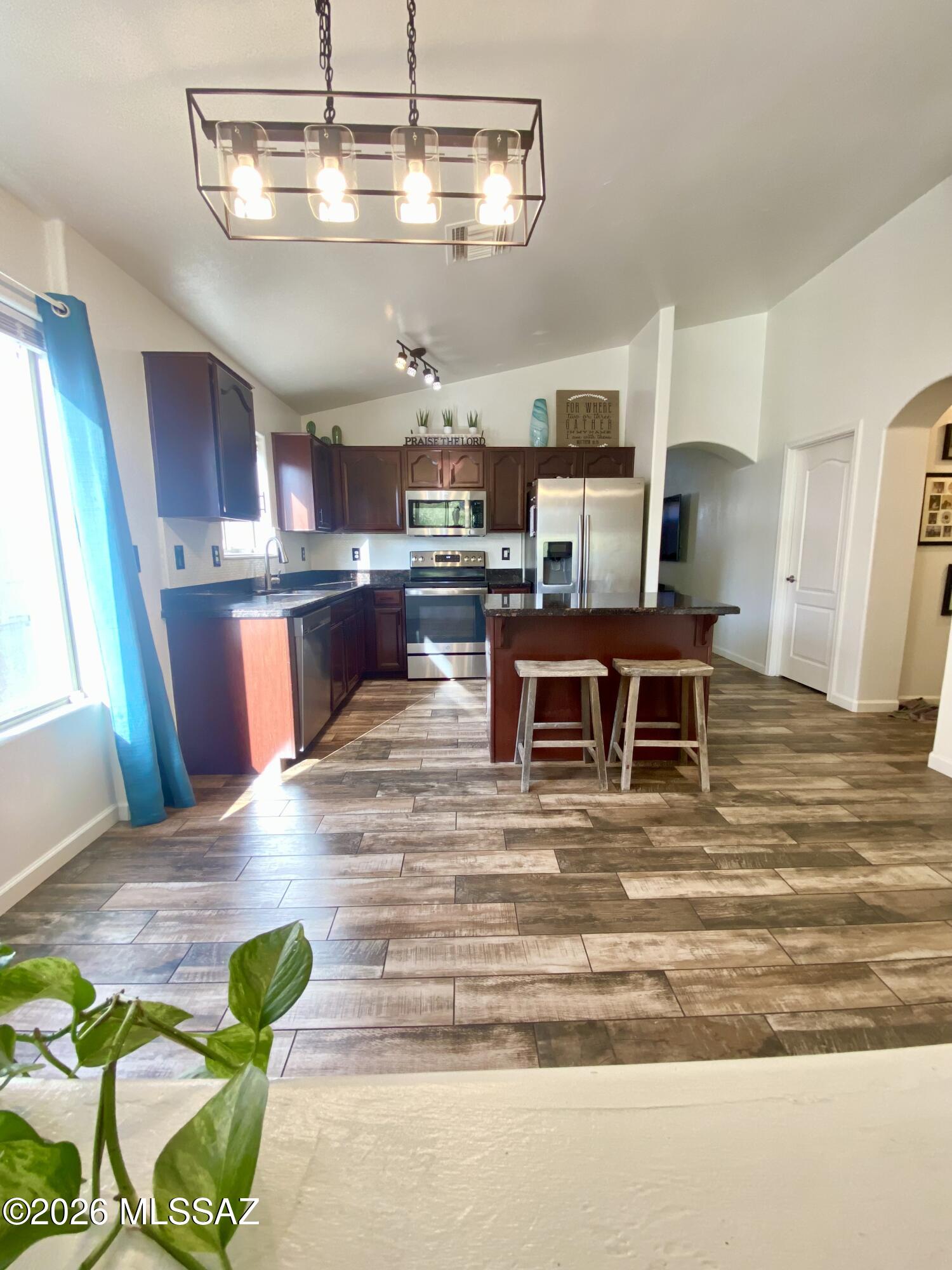 8869 N Misty Brook Drive