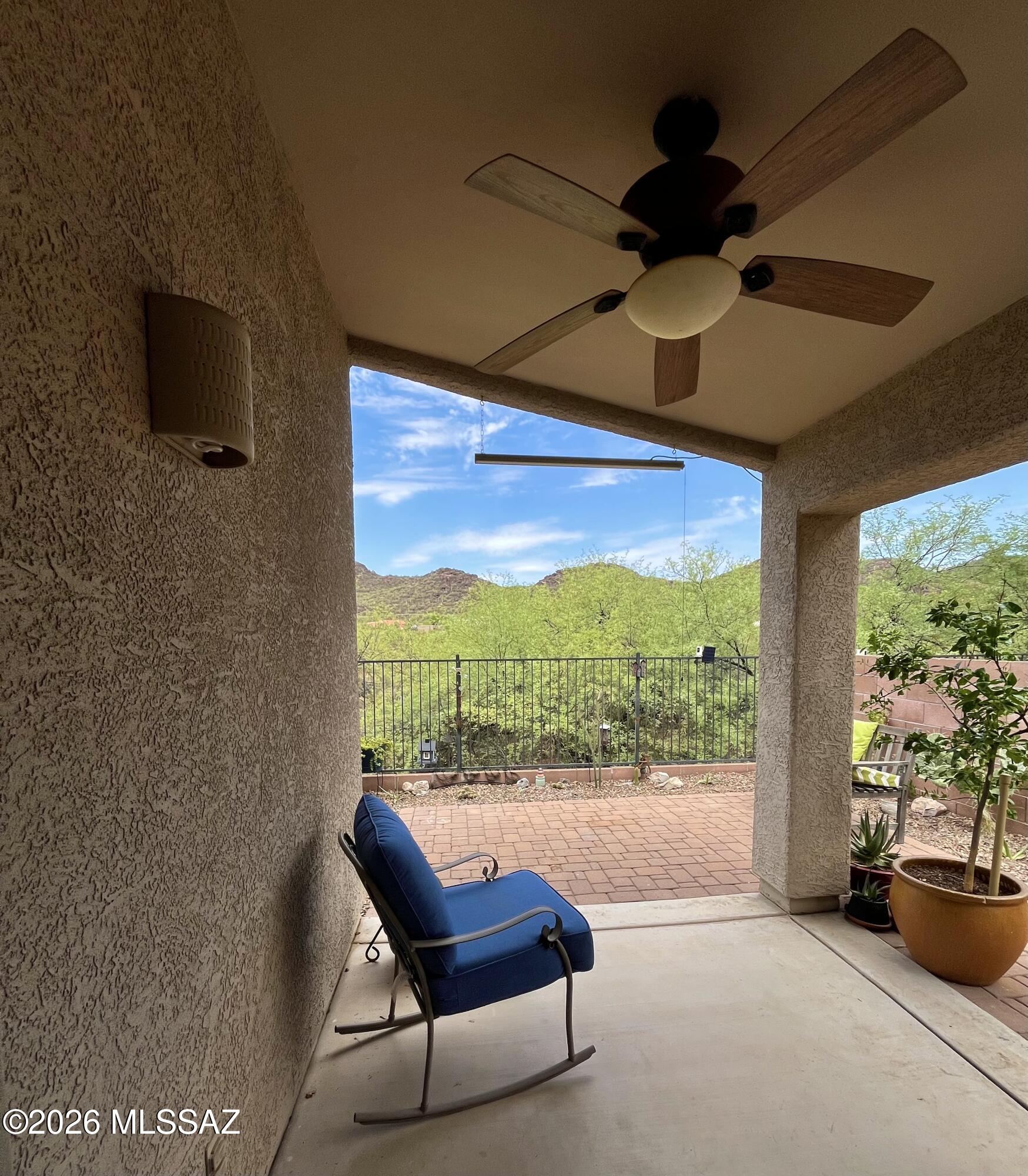 8869 N Misty Brook Drive