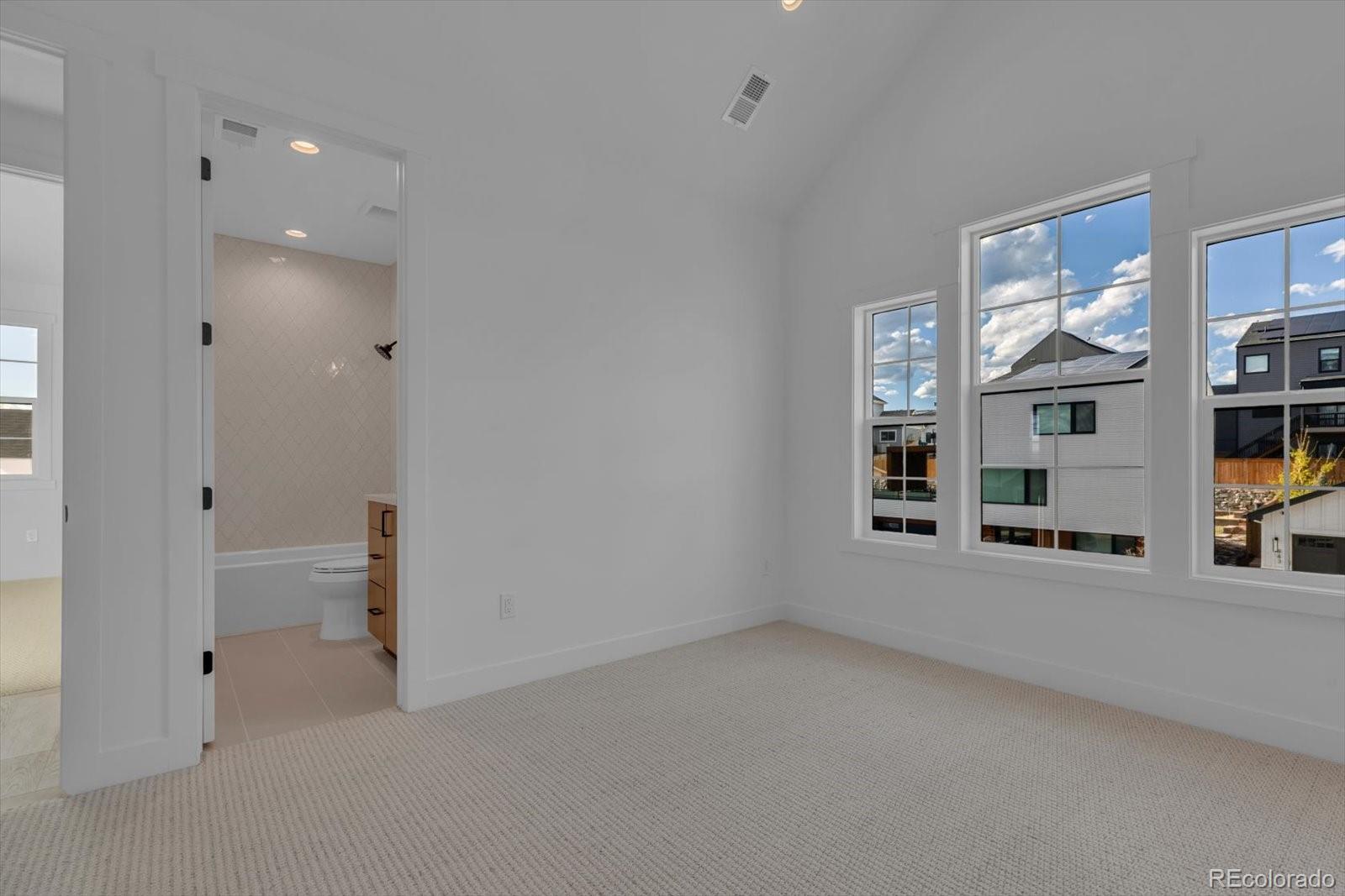 942 Sunflower Street