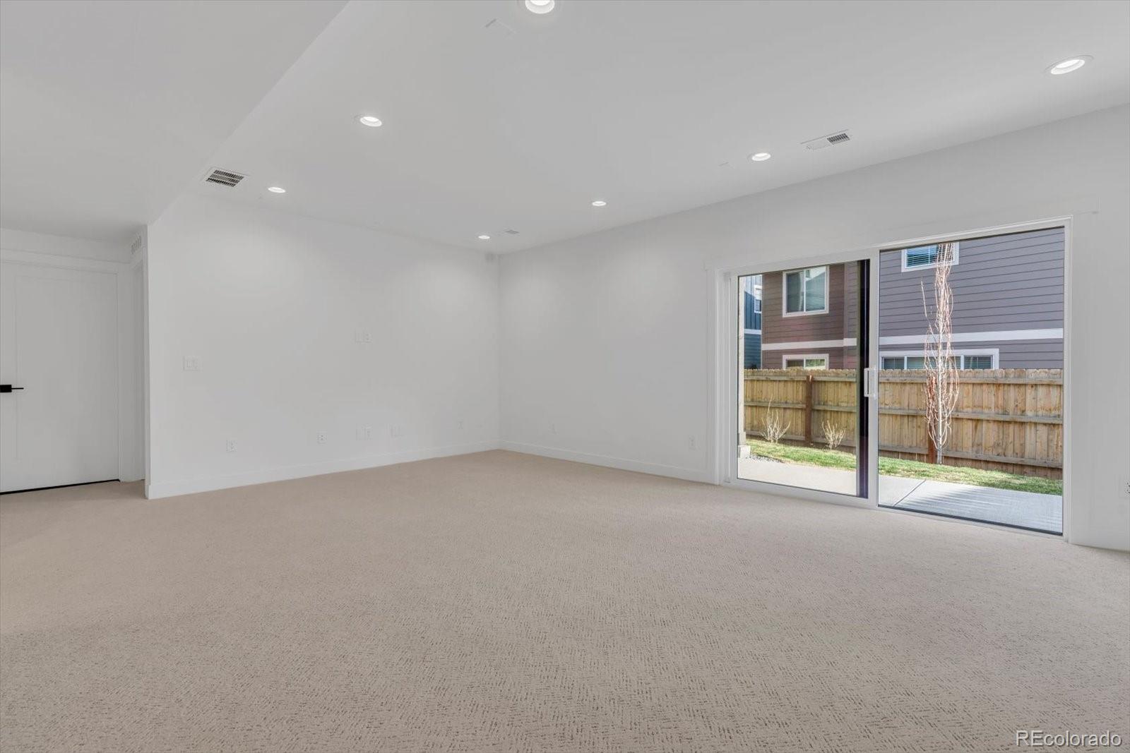 942 Sunflower Street