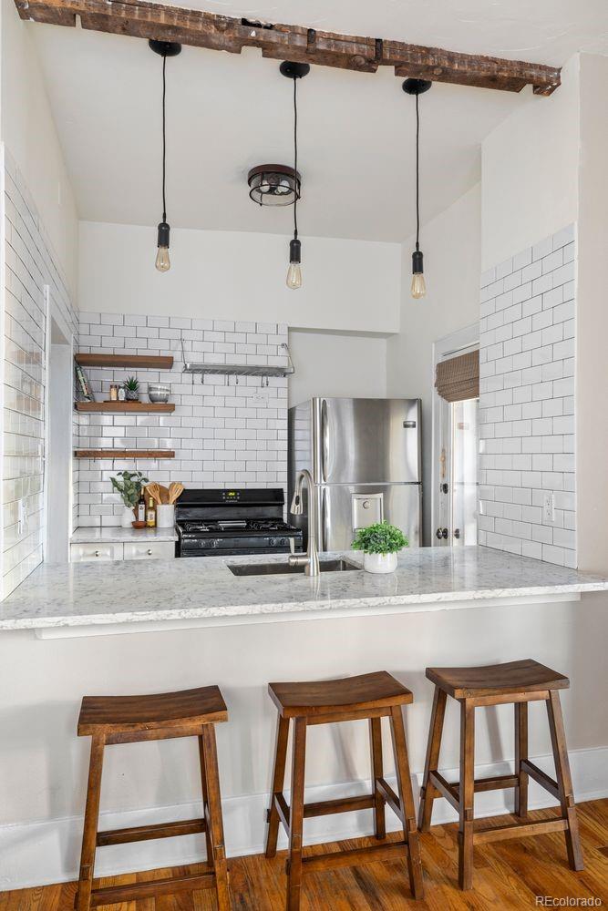 1640 N Downing Street Unit: 104