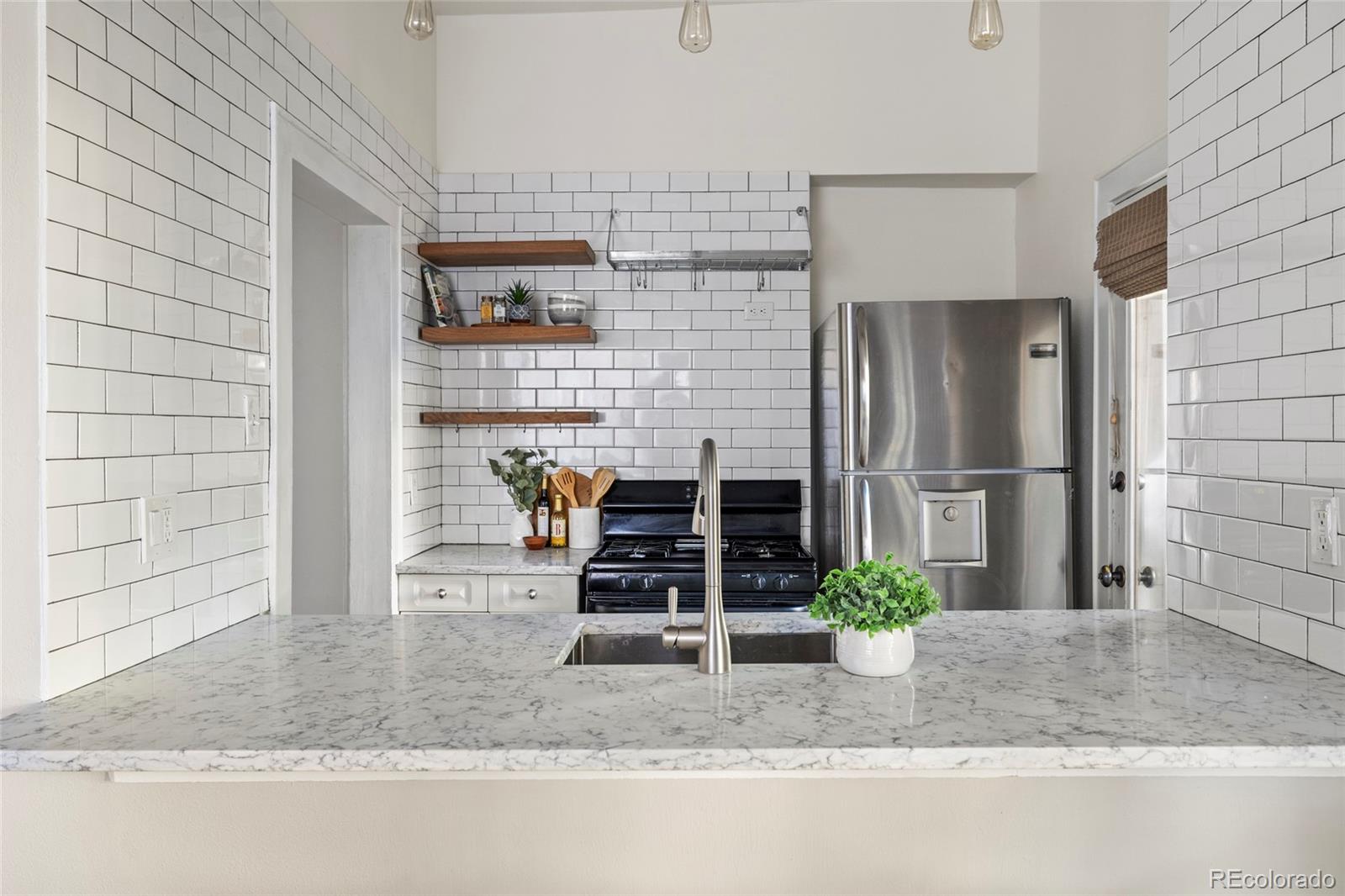 1640 N Downing Street Unit: 104