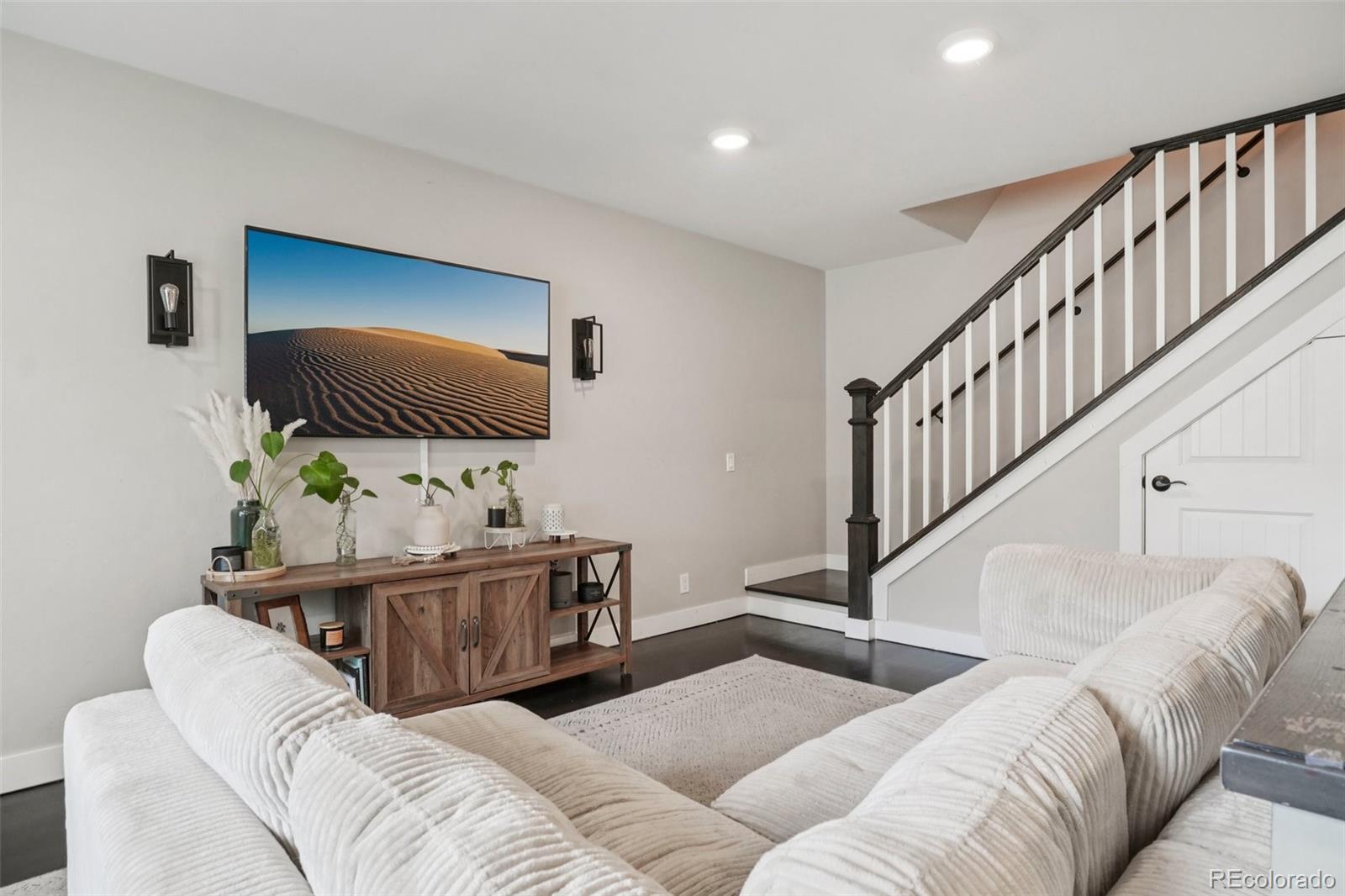 3355 S Flower Street Unit: 74