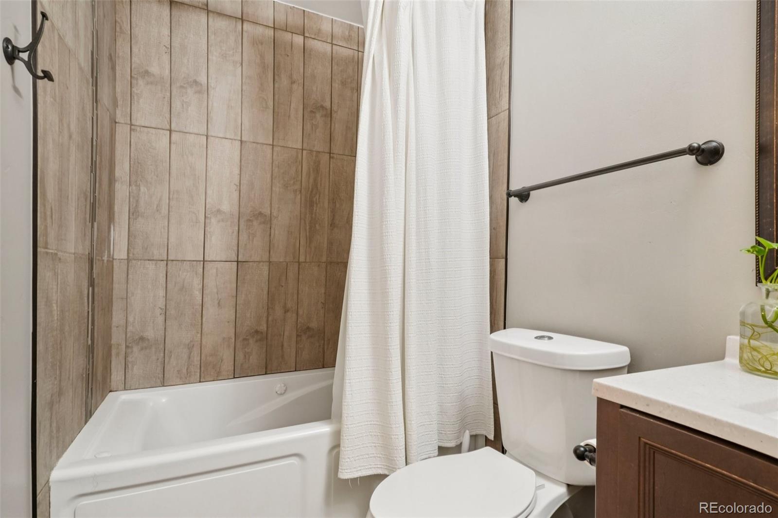3355 S Flower Street Unit: 74