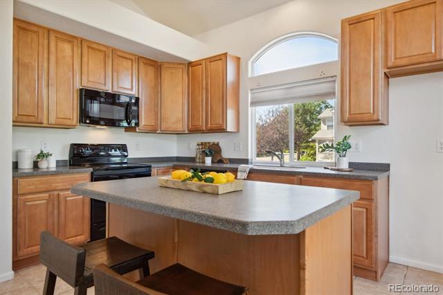 2237 Linden Place
