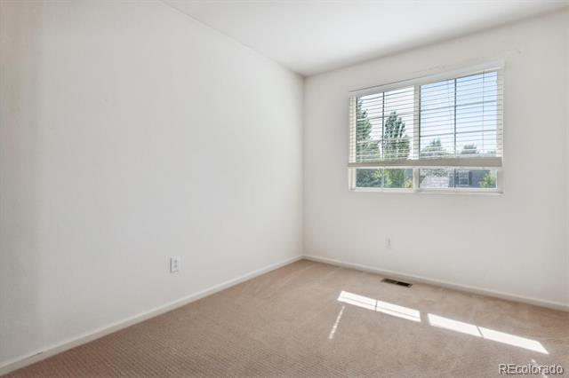2237 Linden Place