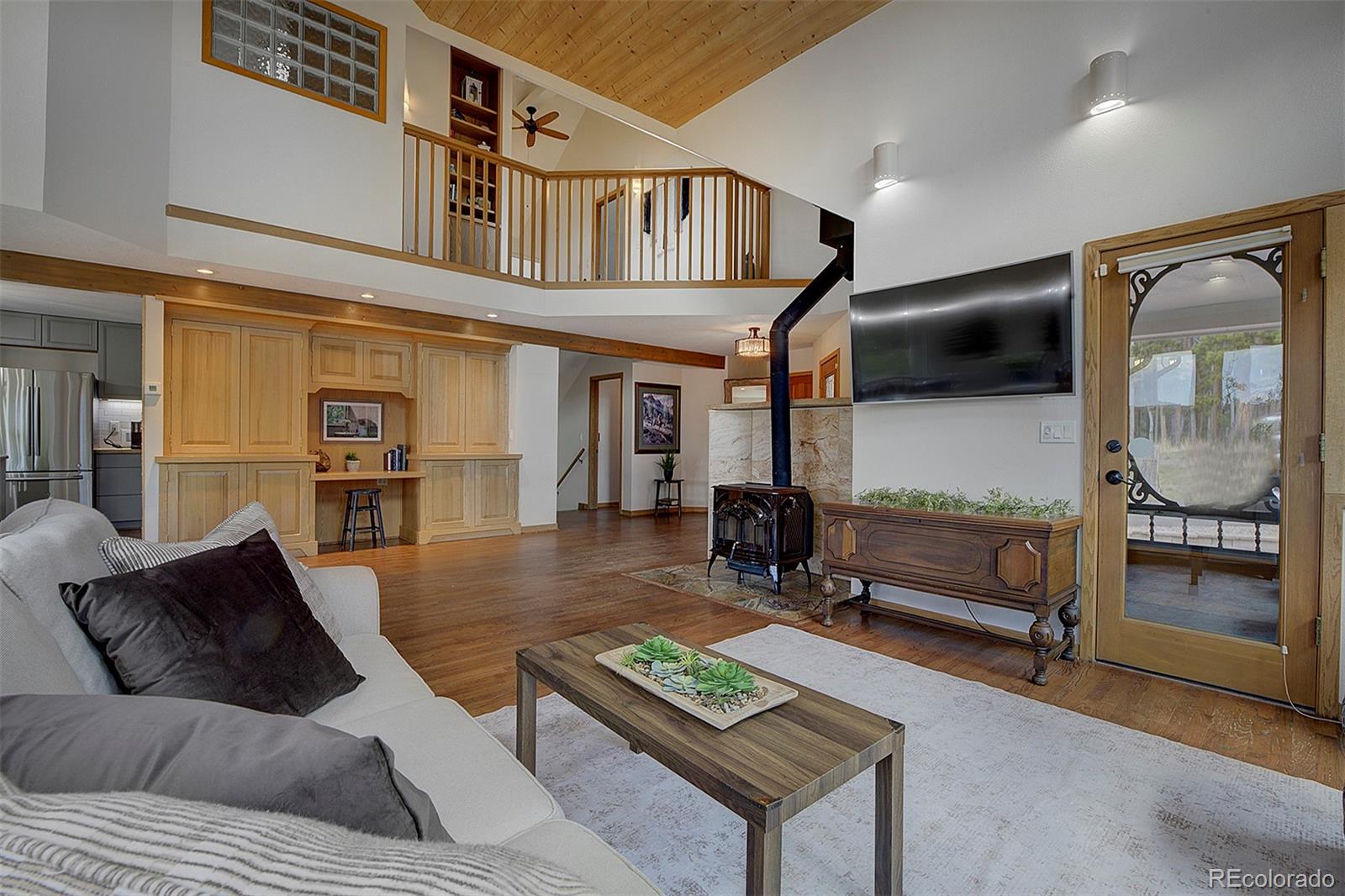 27987 Richmond Hill Road