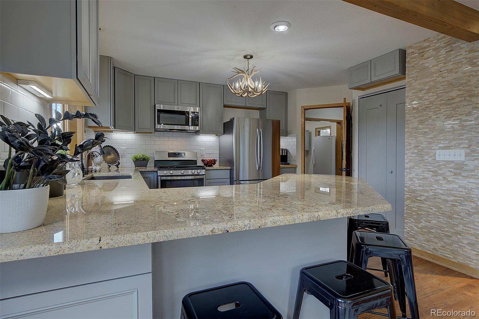 27987 Richmond Hill Road