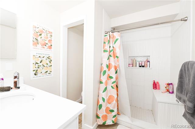 1065 University Avenue Unit: 123