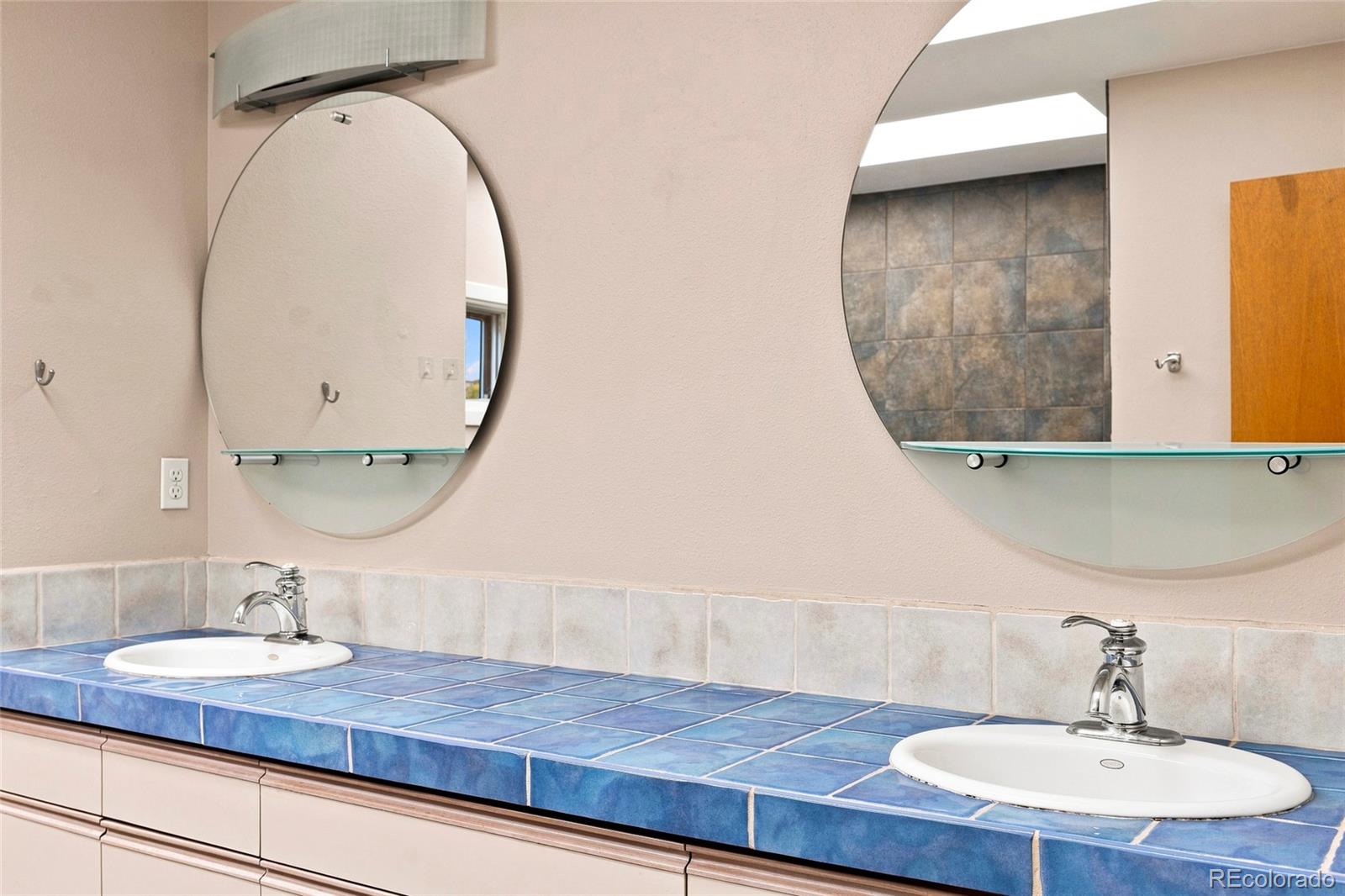 2962 Kalmia Avenue Unit: 32