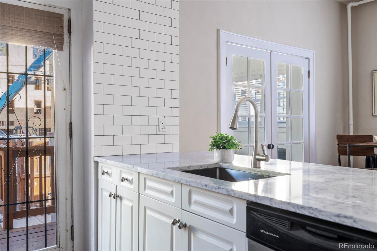 1640 N Downing Street Unit: 104