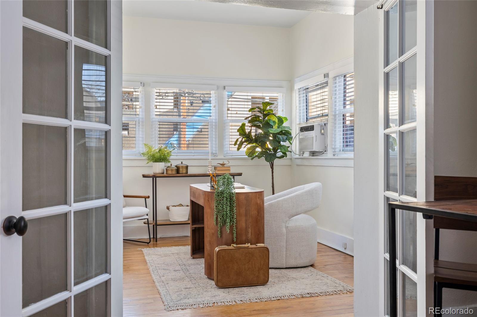 1640 N Downing Street Unit: 104