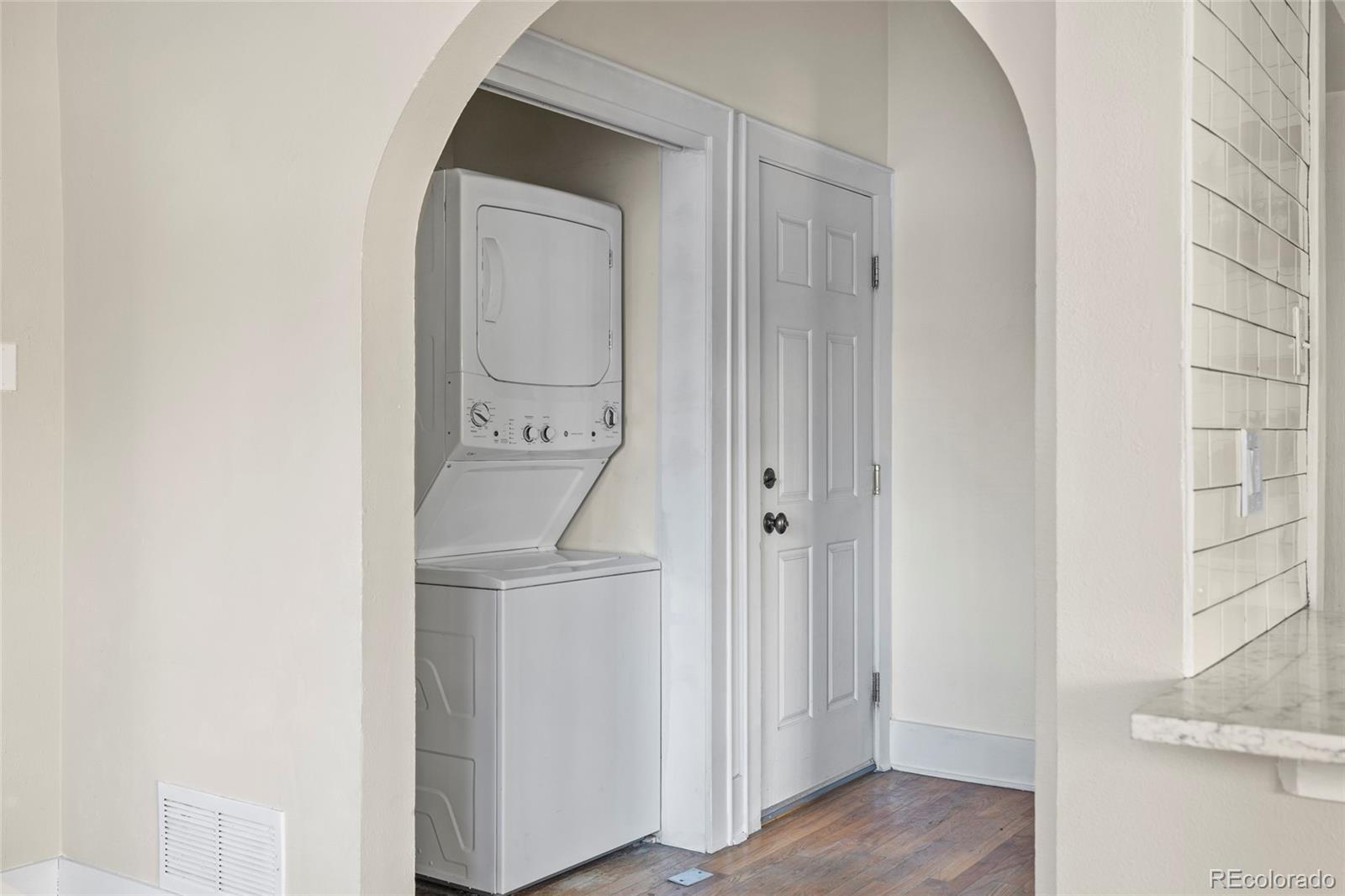 1640 N Downing Street Unit: 104