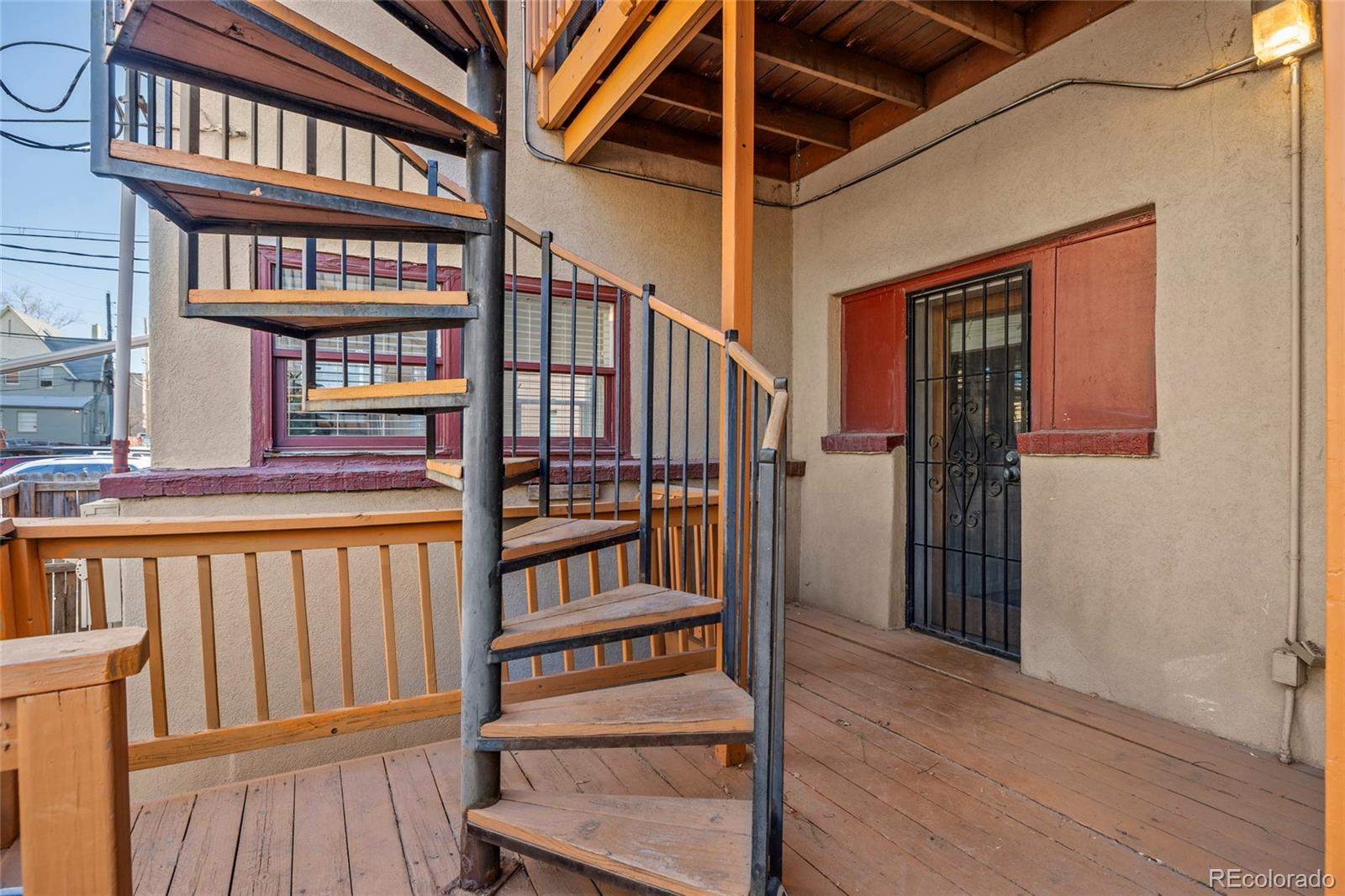 1640 N Downing Street Unit: 104