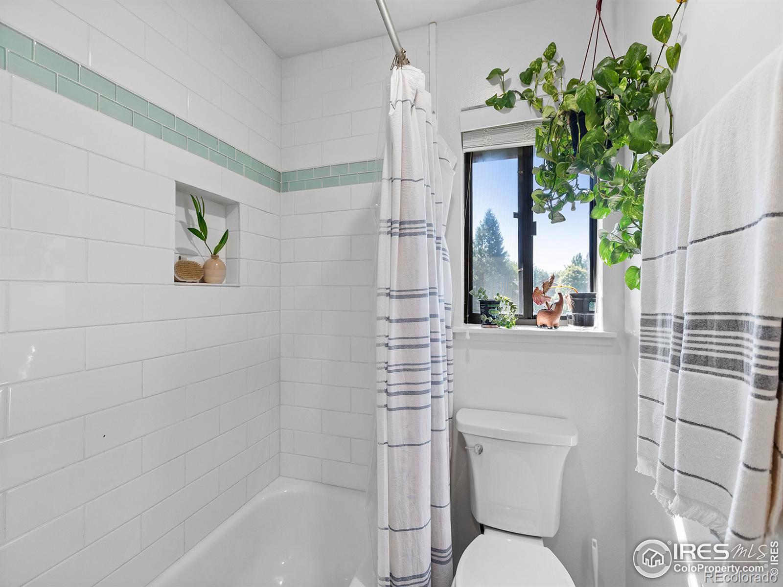 1906 Waters Edge Street Unit: E