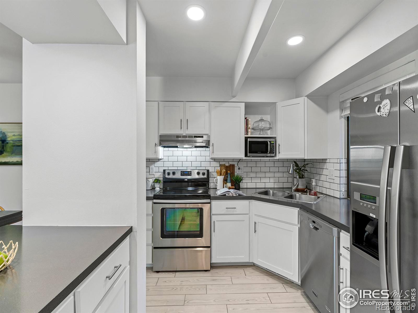 1906 Waters Edge Street Unit: E