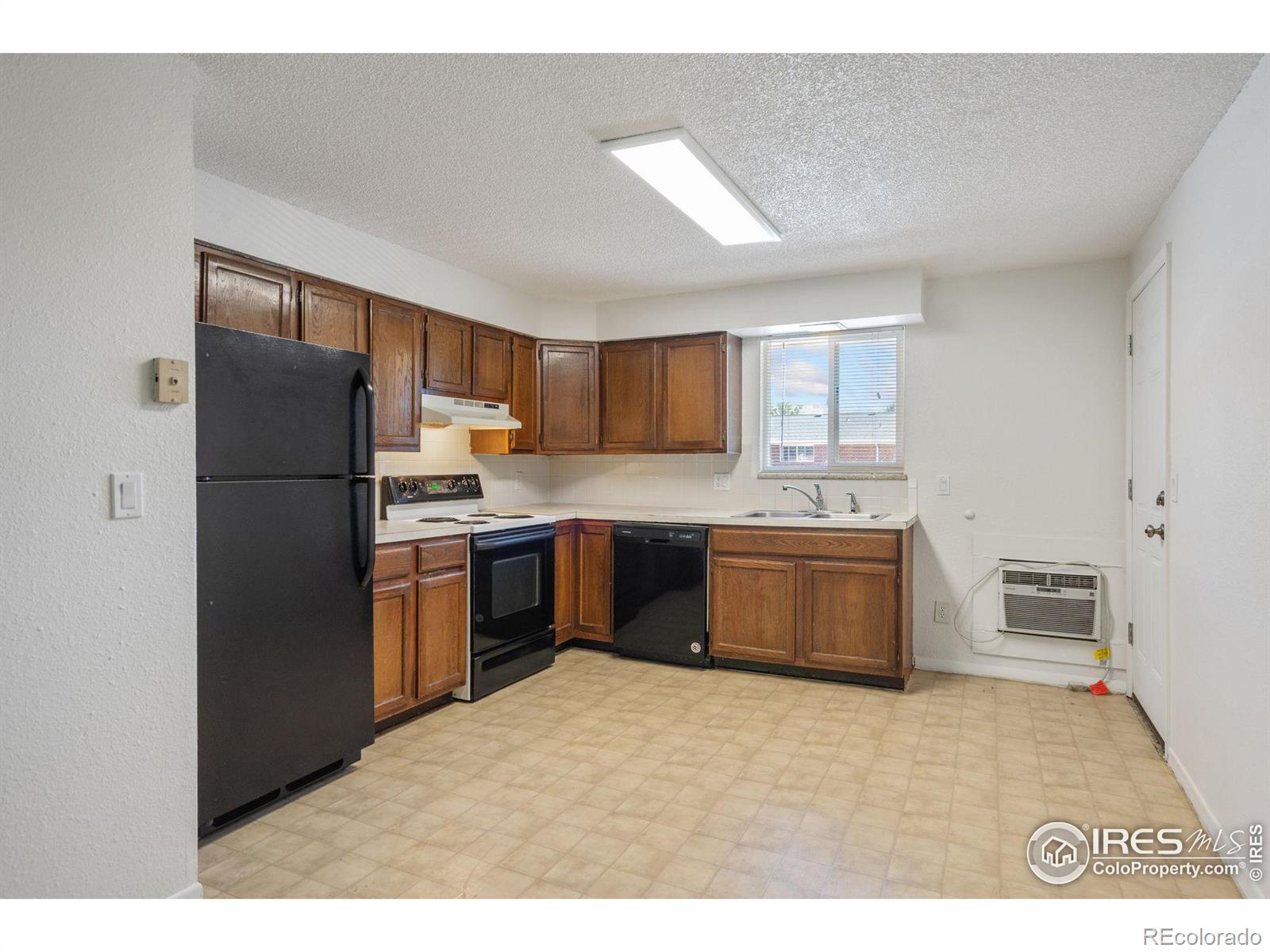 1434 Caddoa Drive Unit: 7