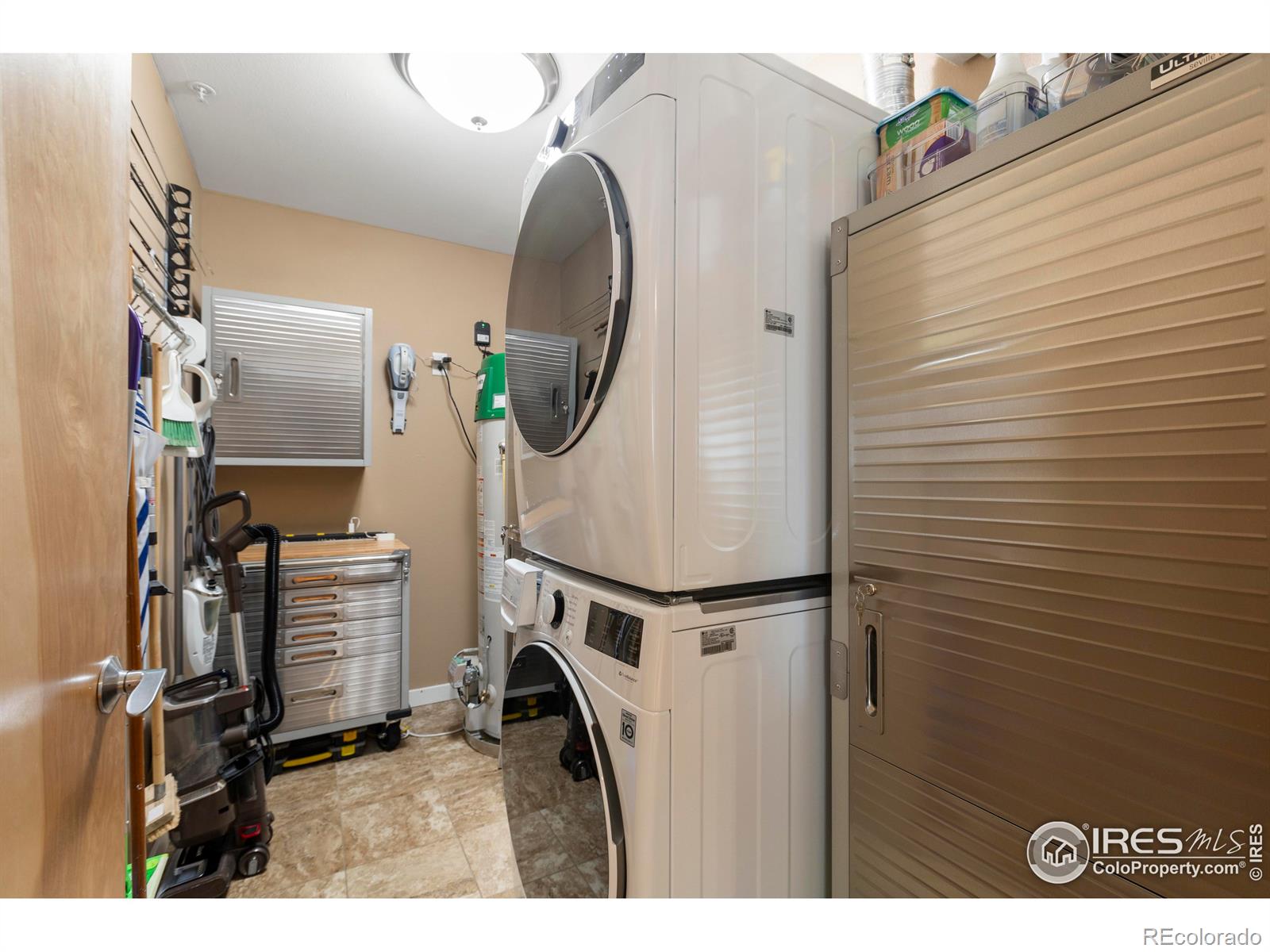 204 Maple Street Unit: 401