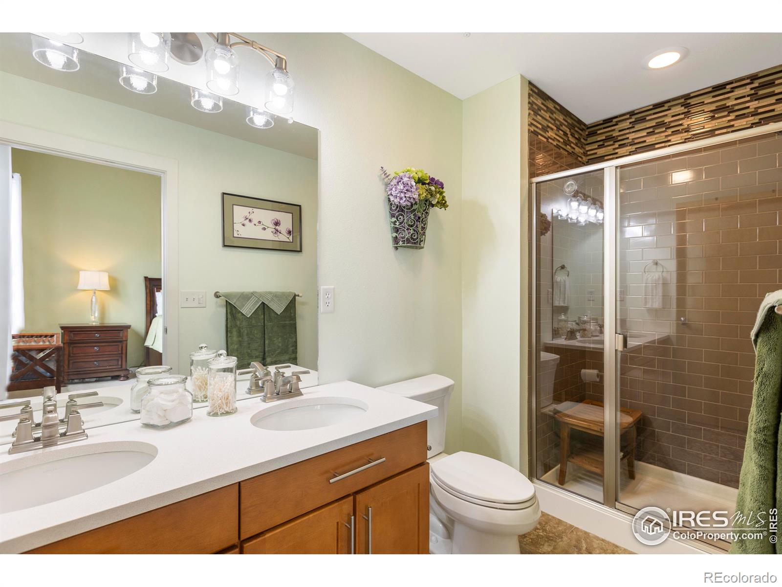 204 Maple Street Unit: 401