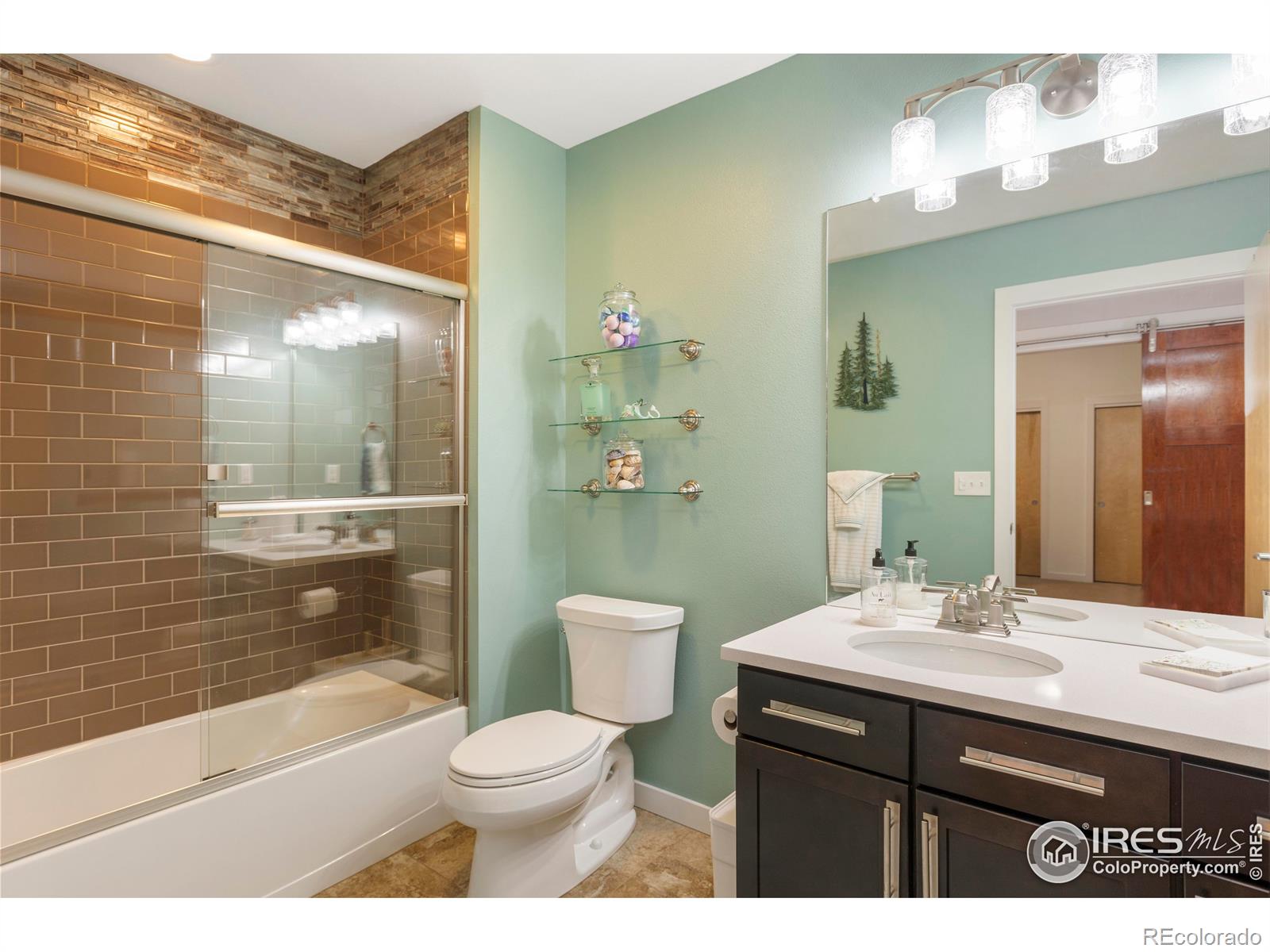 204 Maple Street Unit: 401