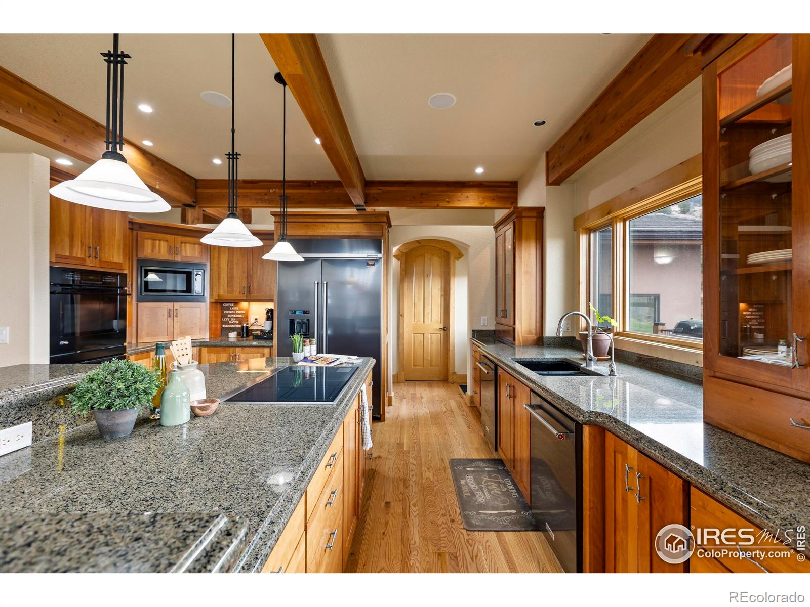4736 Rim Rock Ridge Road