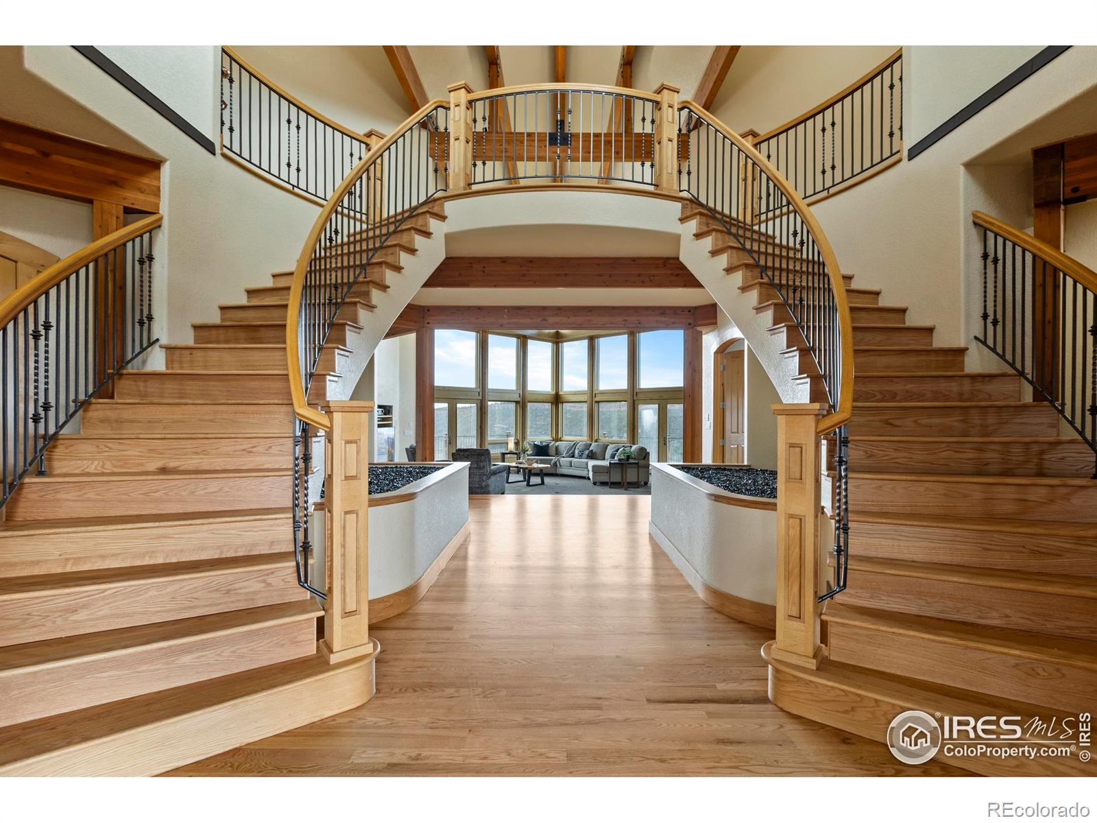 4736 Rim Rock Ridge Road