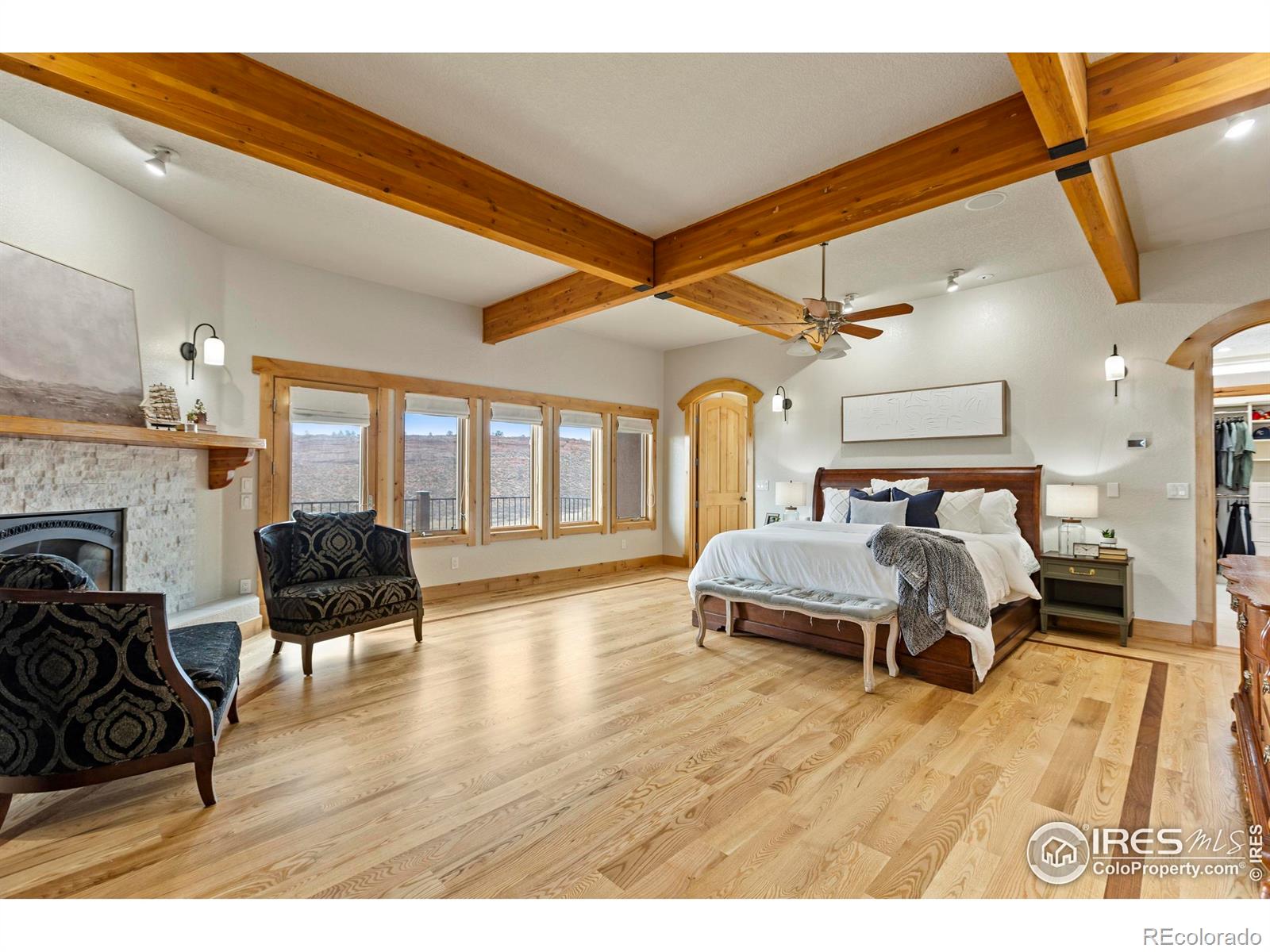 4736 Rim Rock Ridge Road