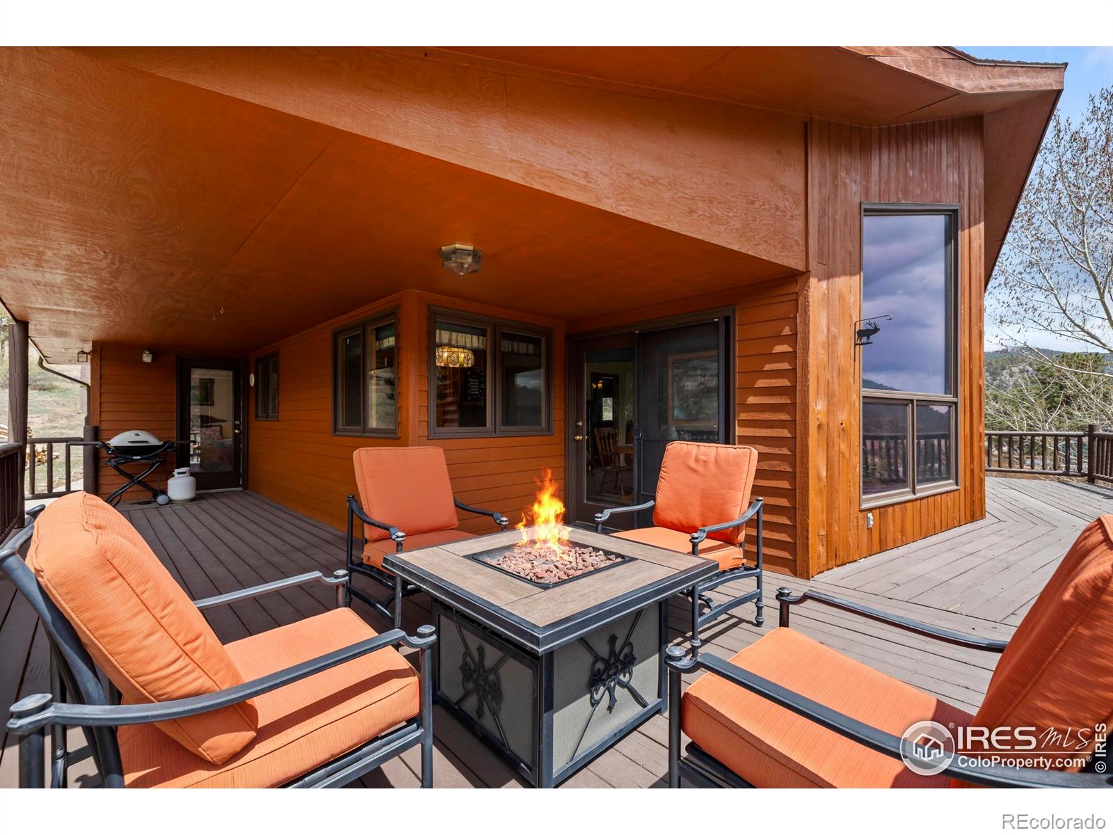 260 Meadowview Drive