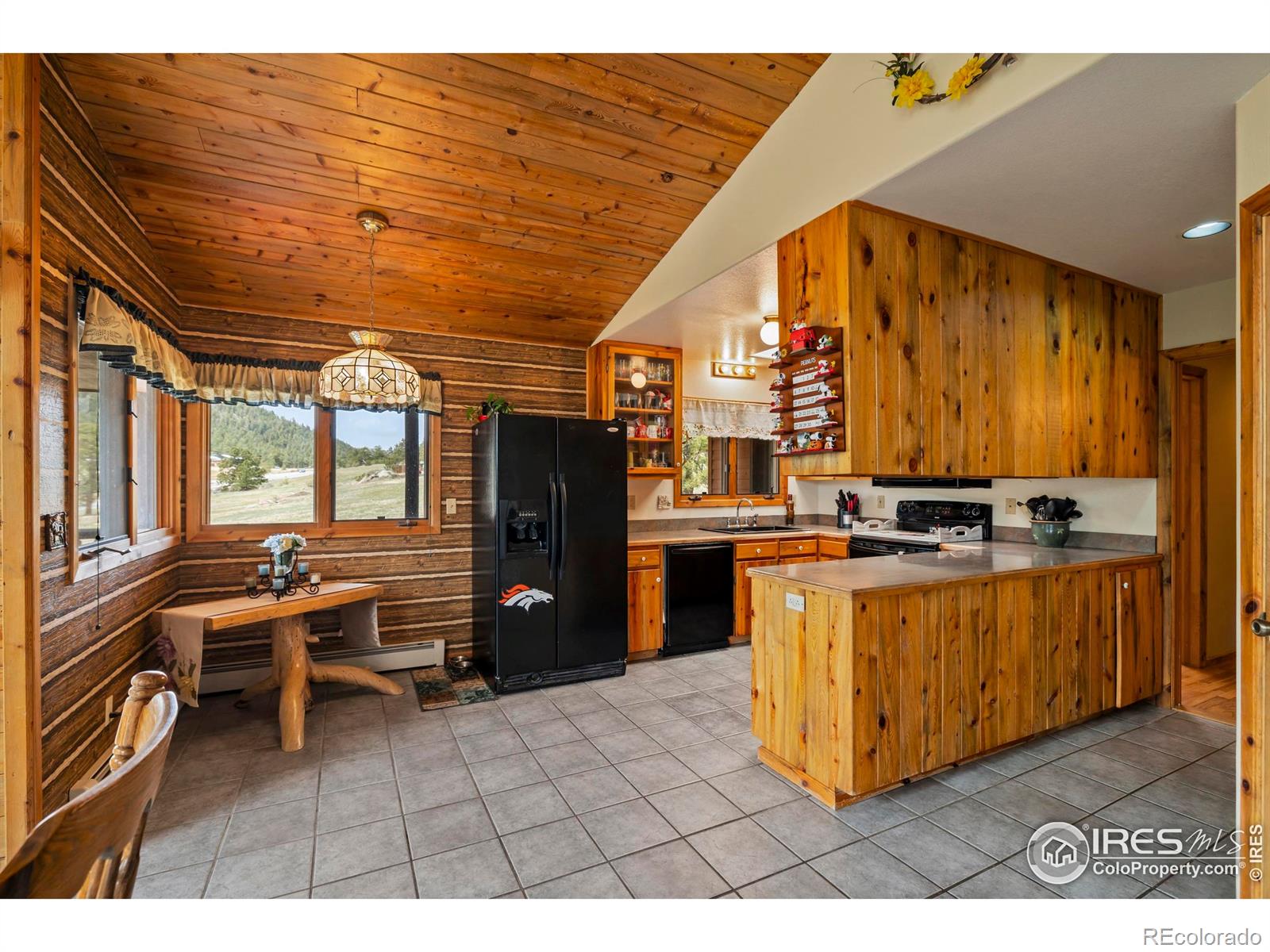260 Meadowview Drive