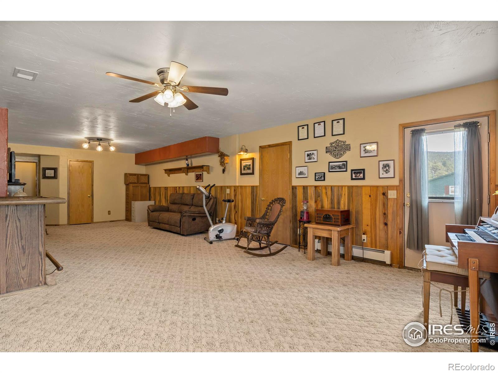 260 Meadowview Drive