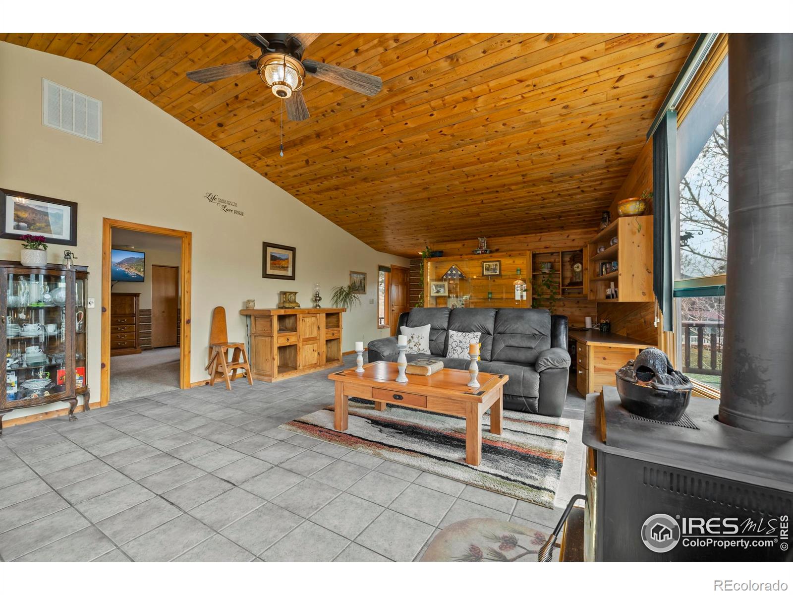 260 Meadowview Drive