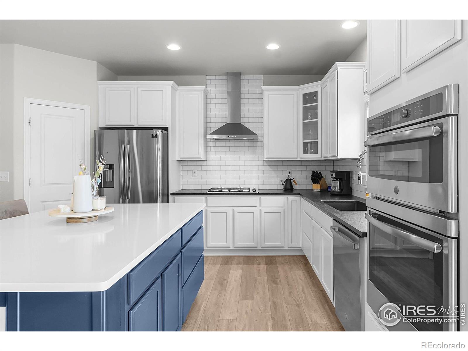 290 Sutherland Drive