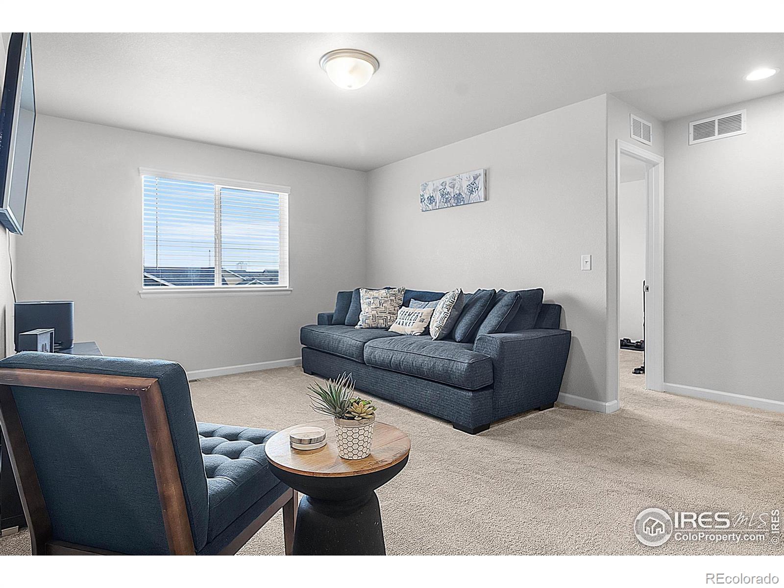 290 Sutherland Drive