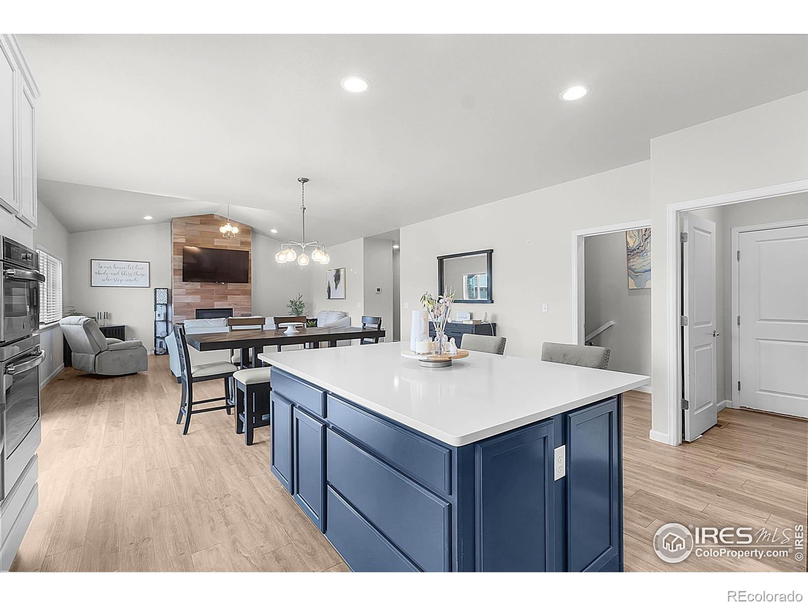 290 Sutherland Drive