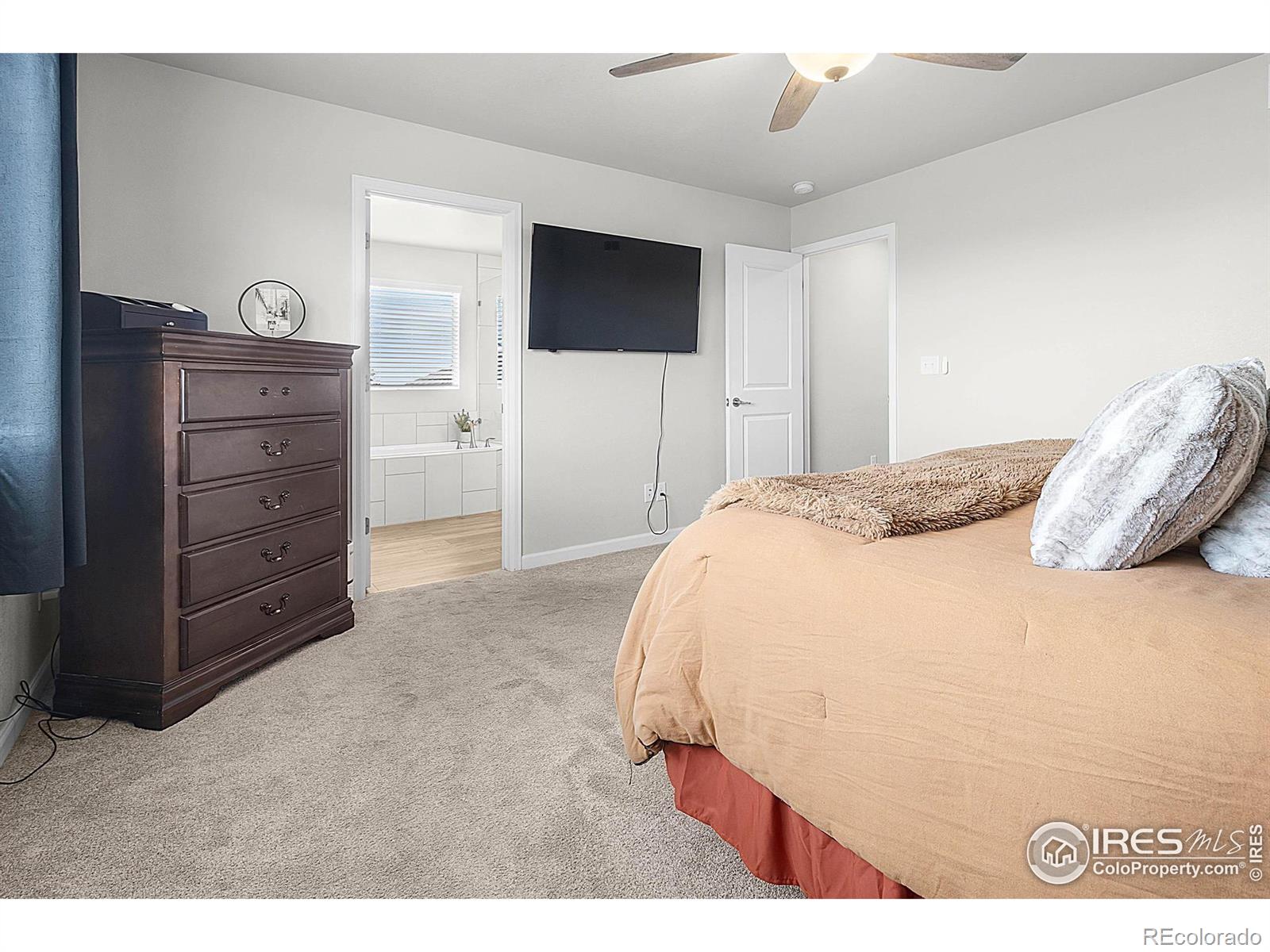 290 Sutherland Drive